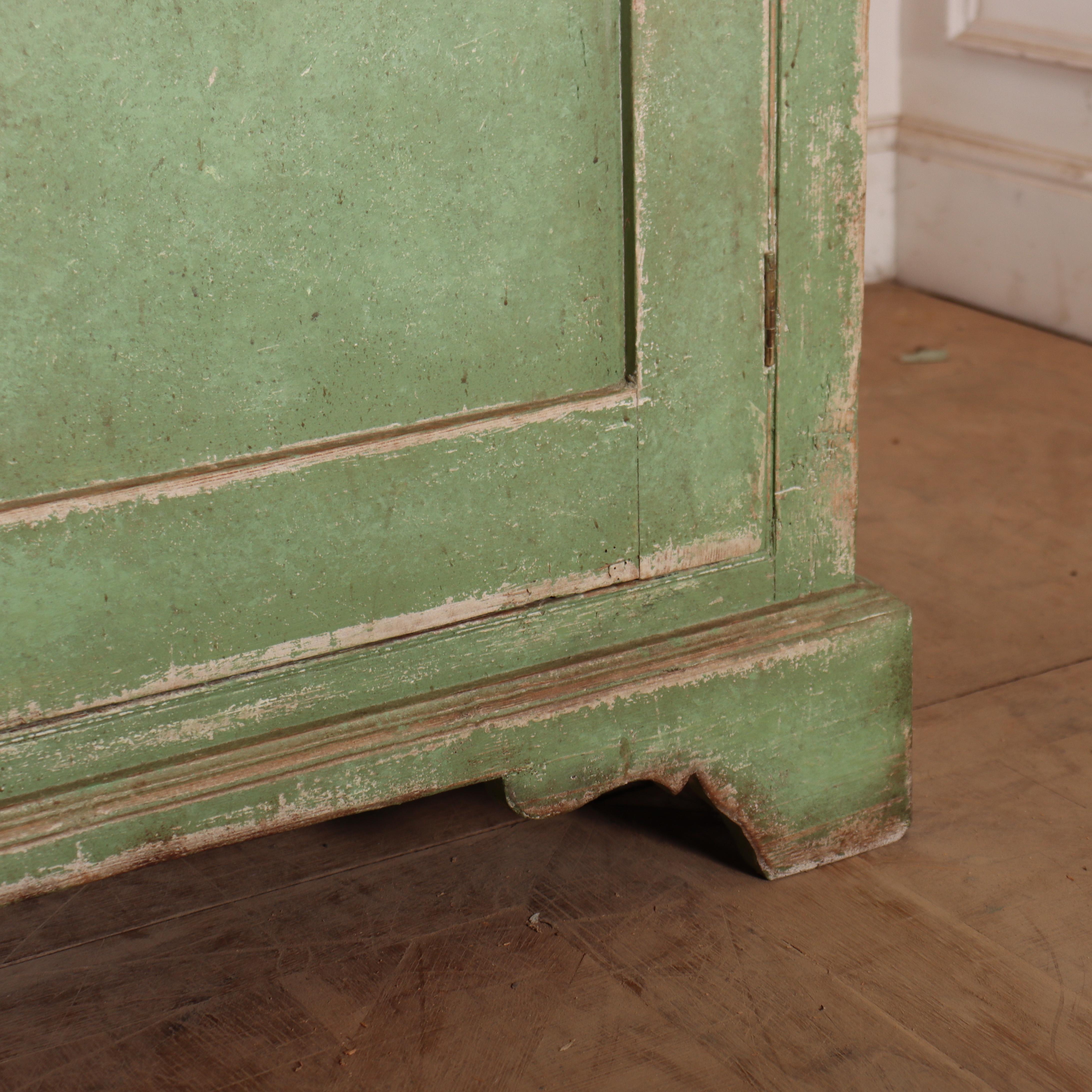 Base de commode English Farm House en vente 4