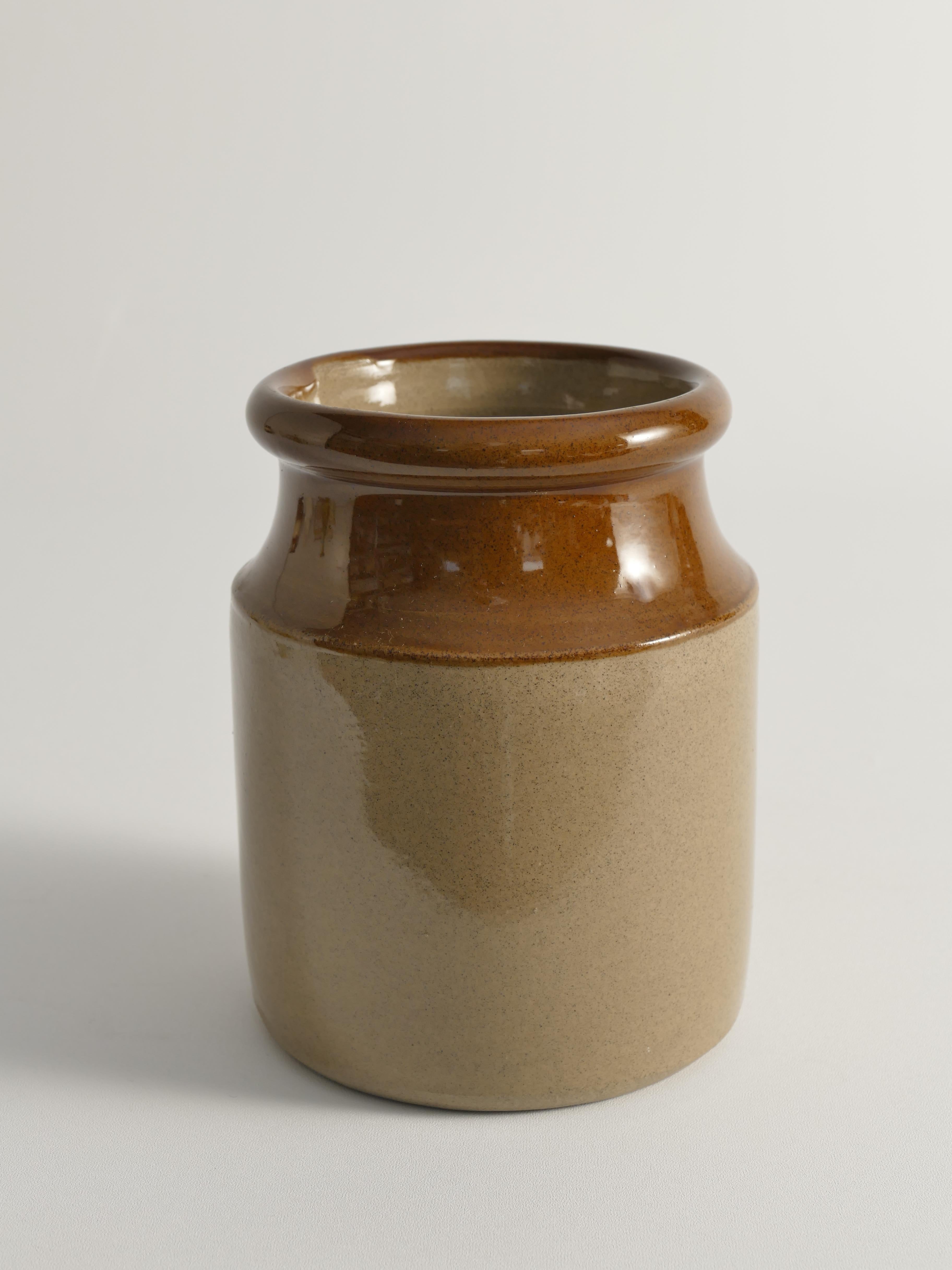 Country English Farmhouse Stoneware Jar by Moira, England, Late 20th Century For Sale
