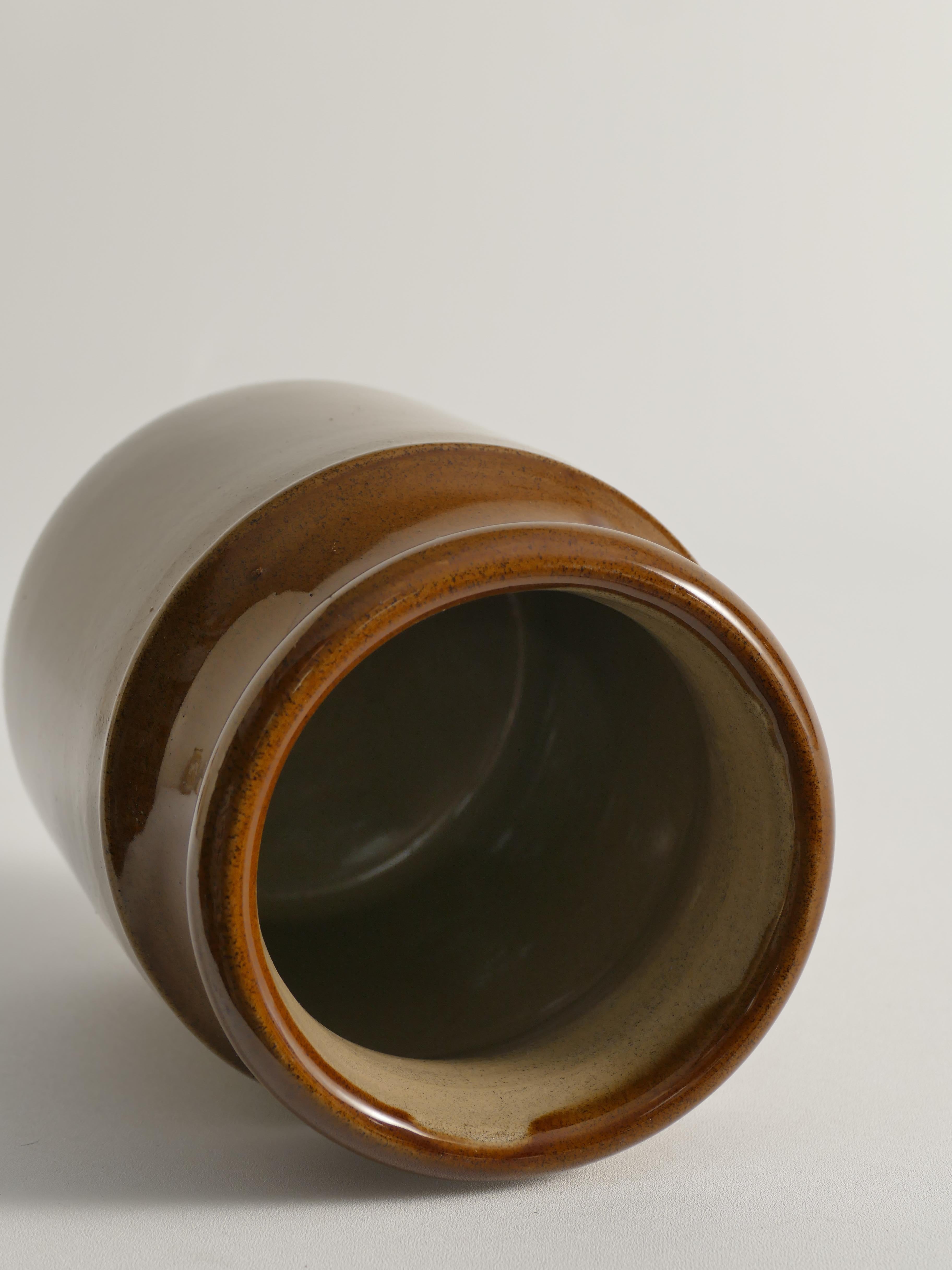 Smaltato Vaso in gres della fattoria inglese di Moira, Inghilterra, fine XX secolo in vendita
