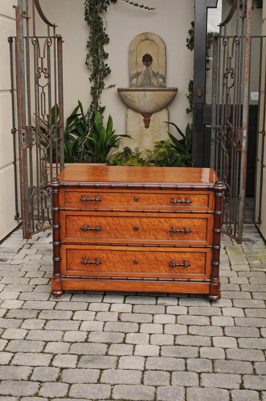 Veneer English Faux-Bamboo and Burled Walnut Three-Drawer Commode from the 1880s