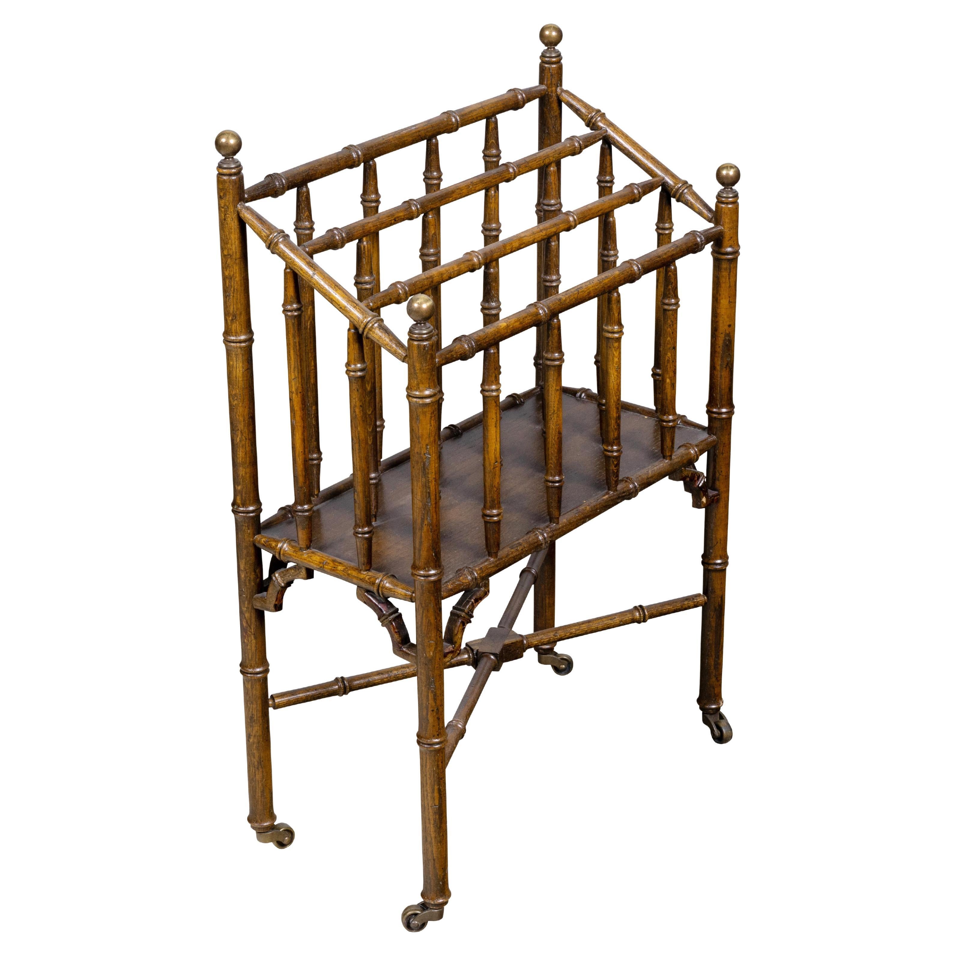 Scaffale Canterbury o portariviste inglese in finto bambù, inizio XX secolo