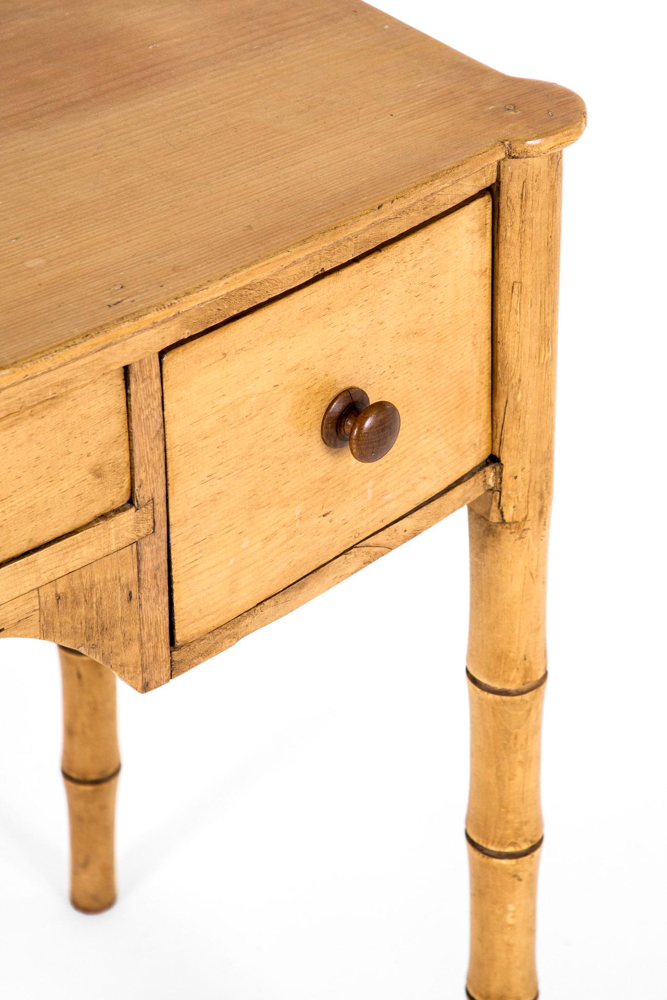 Scrivania e sedia vittoriana in finto bambù inglese in vendita 4