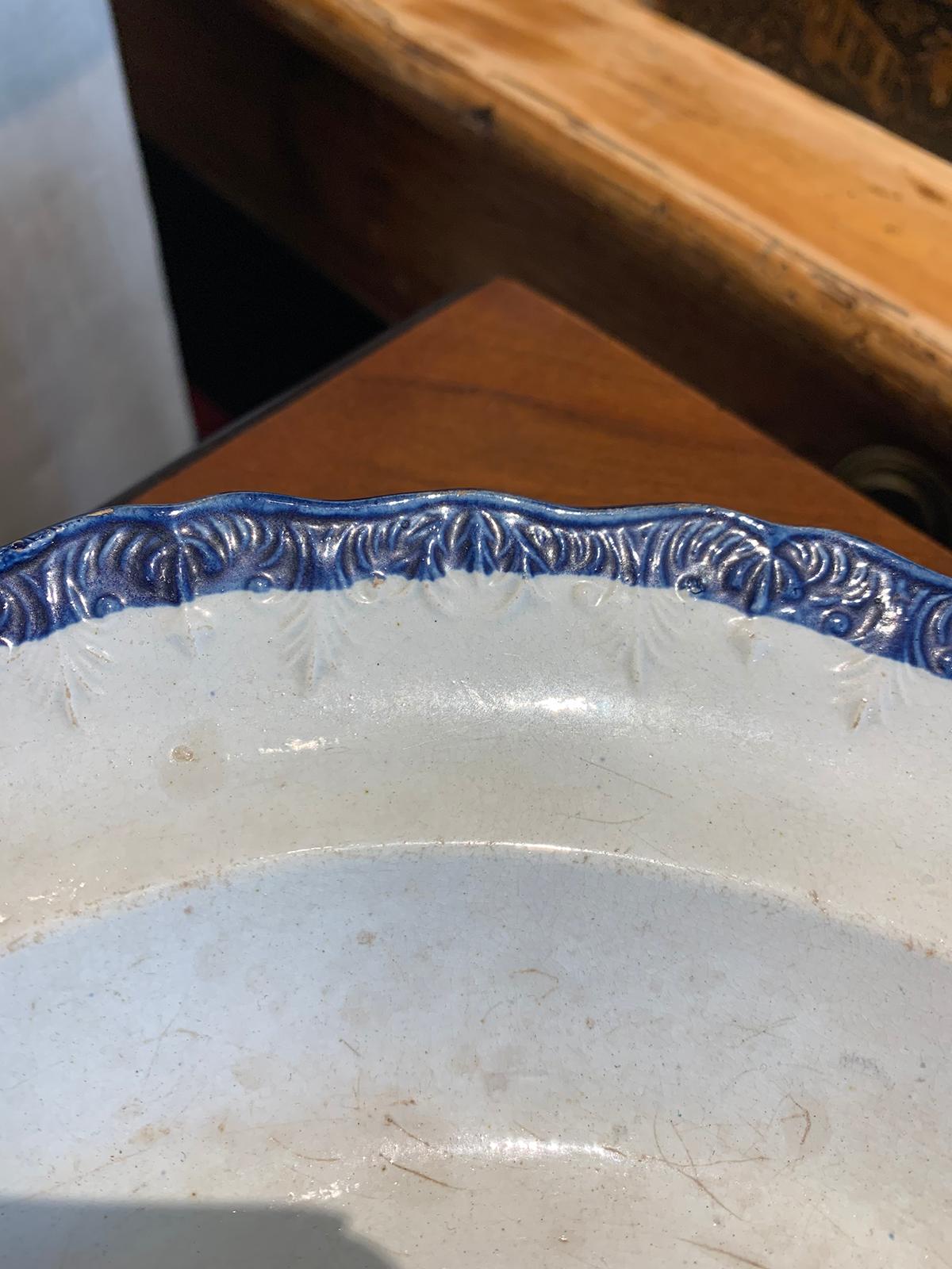 English Featherware Platter, Unmarked, circa 1830 For Sale 2