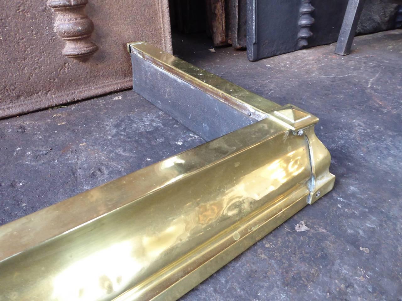 Ottone Parafango per caminetto in stile vittoriano inglese in vendita