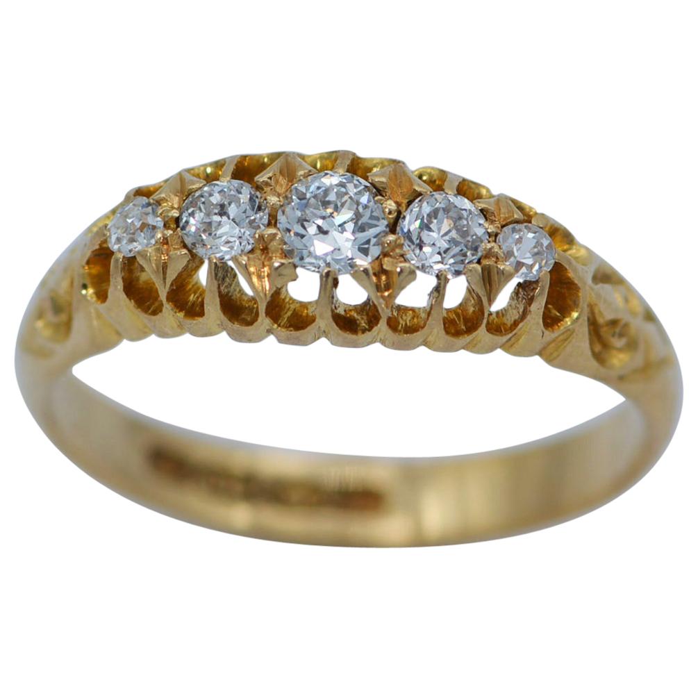 English Five Diamond Ring in 18 Karat Gold For Sale