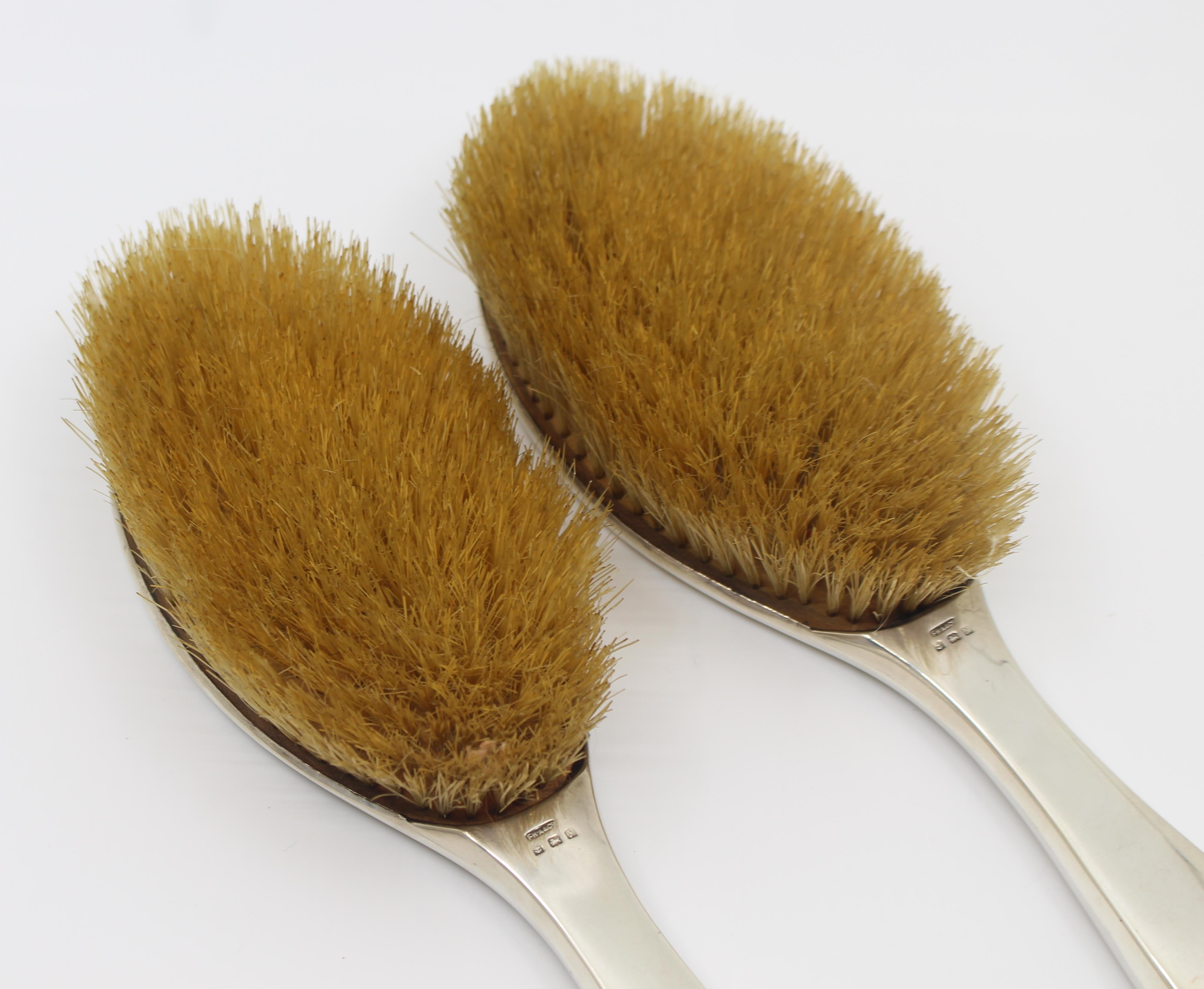 English Five-Piece Silver and Tortoiseshell Vanity Toilet Brush Set, 1923 For Sale 11
