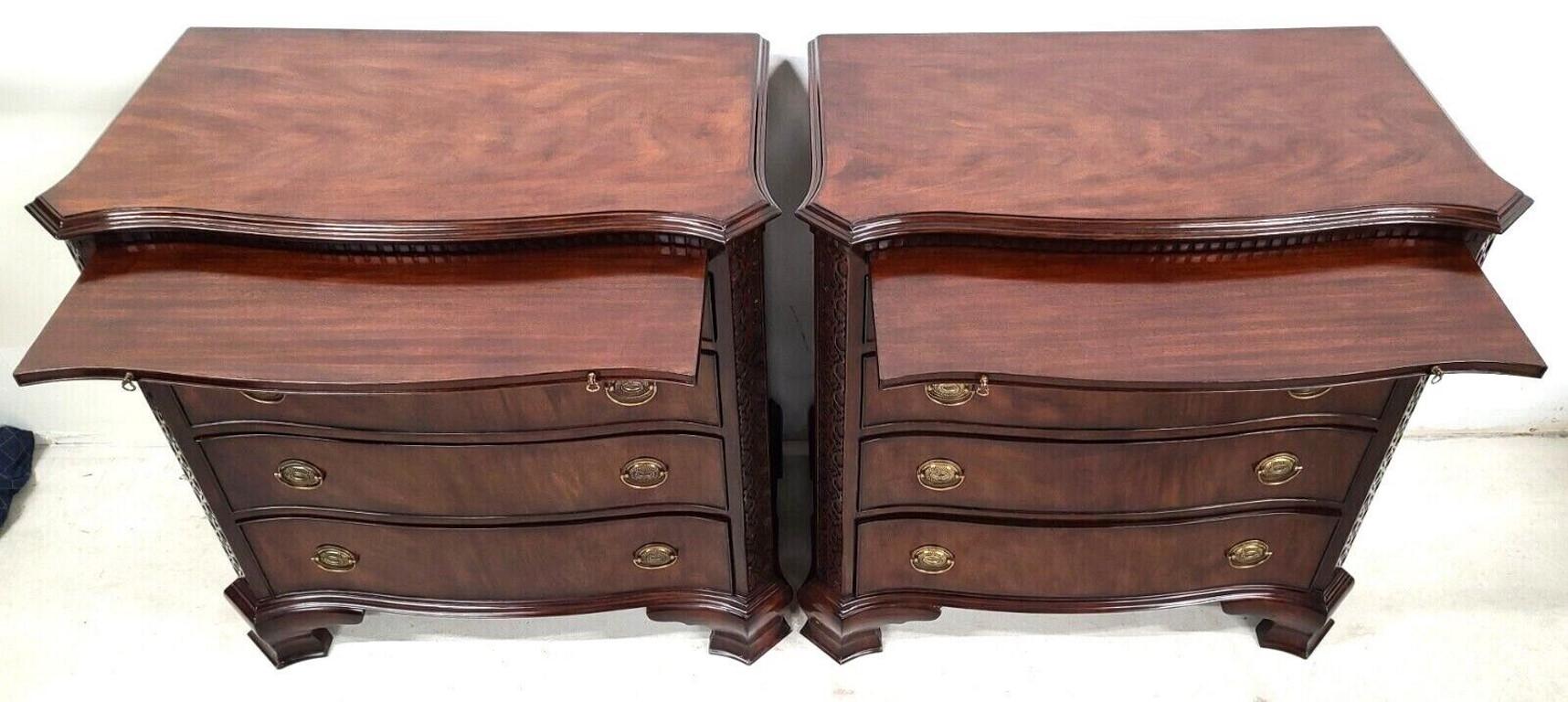 Offering One Of Our Recent Palm Beach Estate Fine Furniture Acquisitions Of A
Pair of Rare LLOYD BUXTON English Regency Flame Mahogany King Size Nightstands

Approximate Measurements in Inches
34