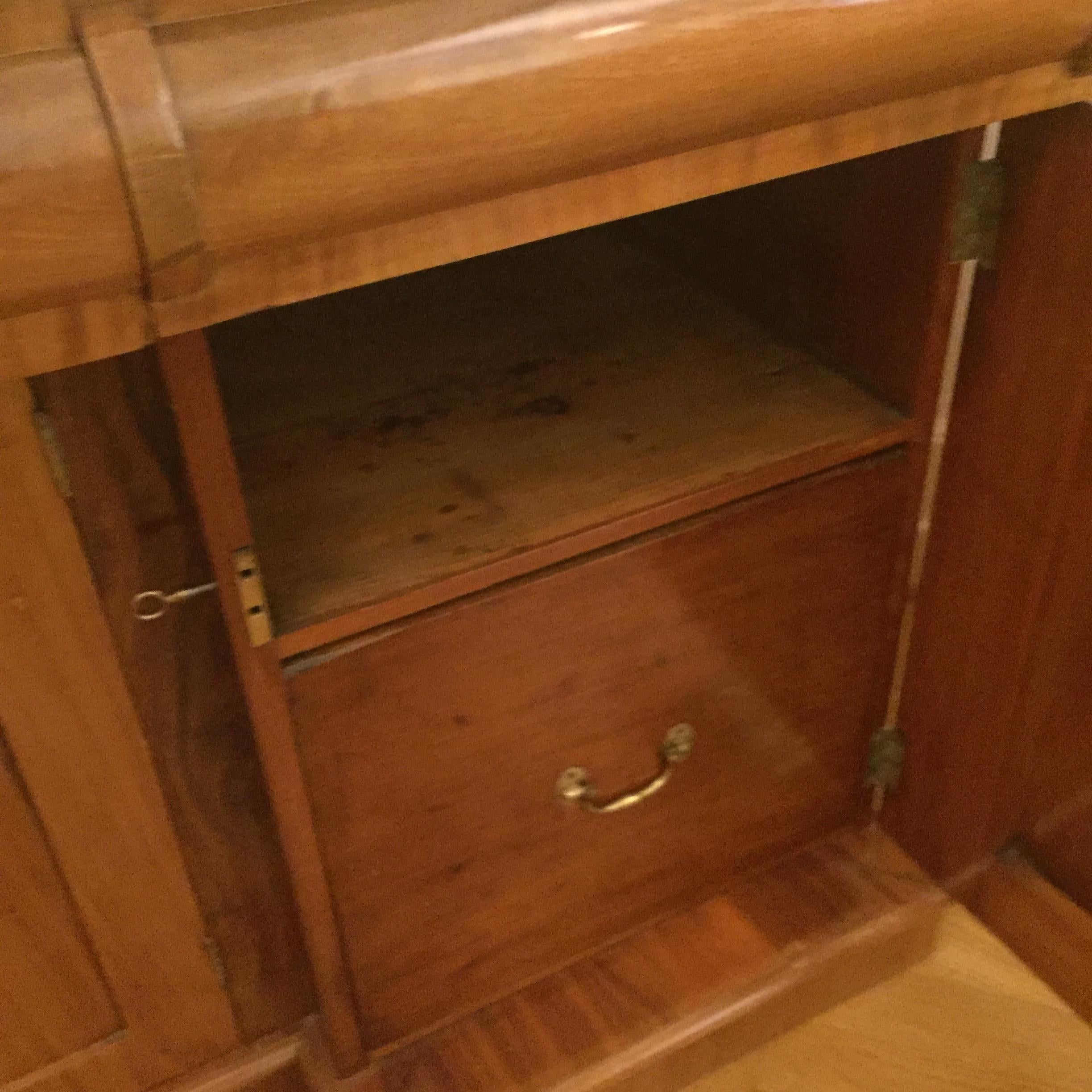 English Flamingo Mahogany Sideboard-Bar, 19th Century For Sale 11