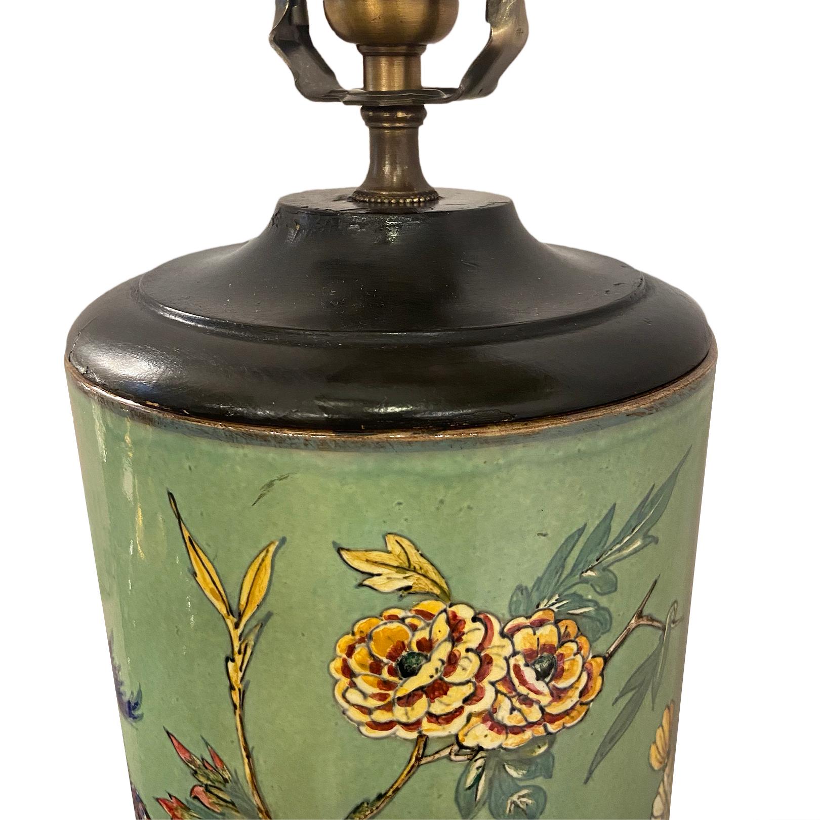 English Floral Green Porcelain Lamp In Good Condition For Sale In New York, NY