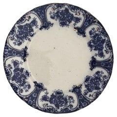 Assiette en porcelaine bleue à fleurs anglaises