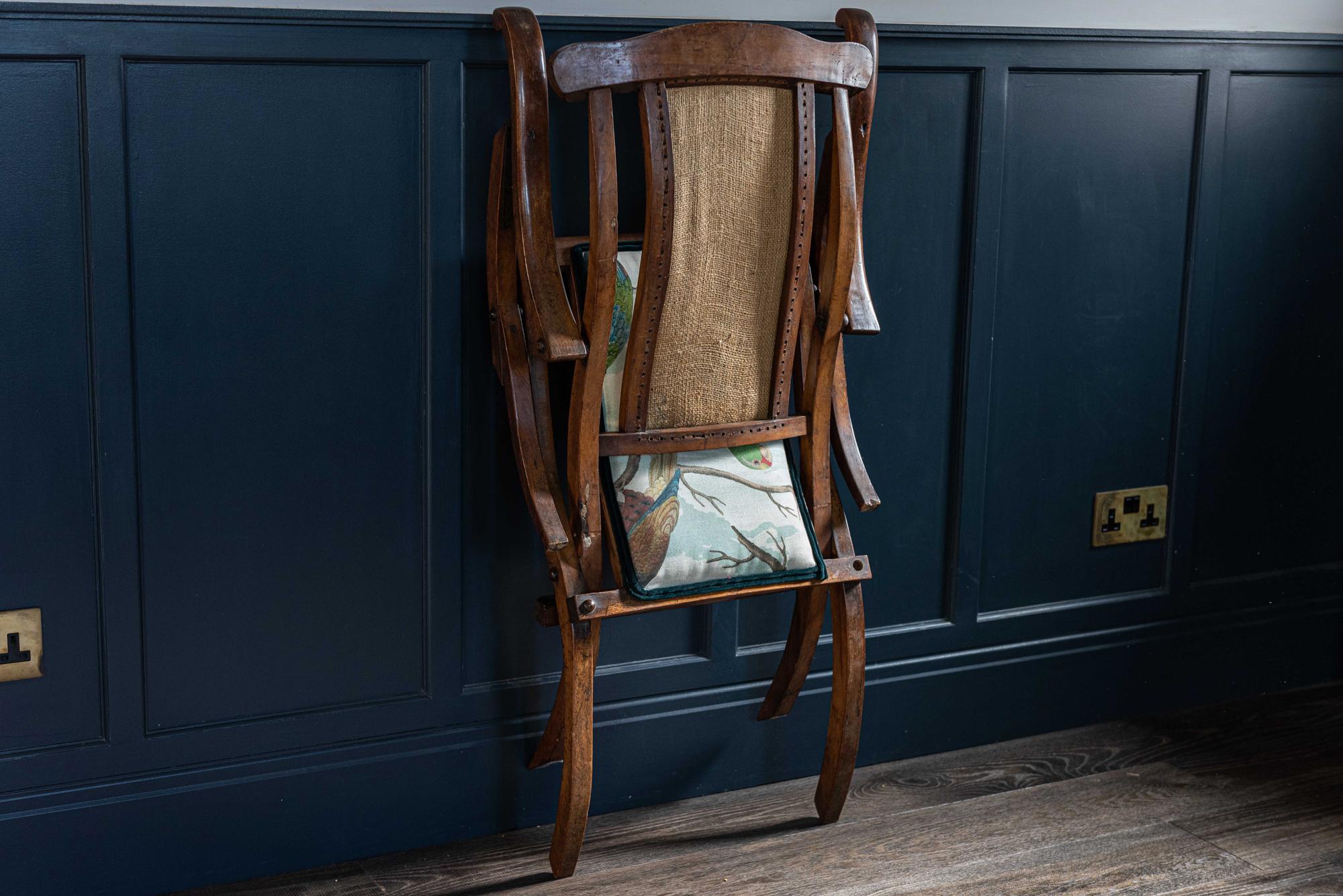 English Folding Mahogany Steamer Deck Chair, Late 19th Century, circa 1890 7