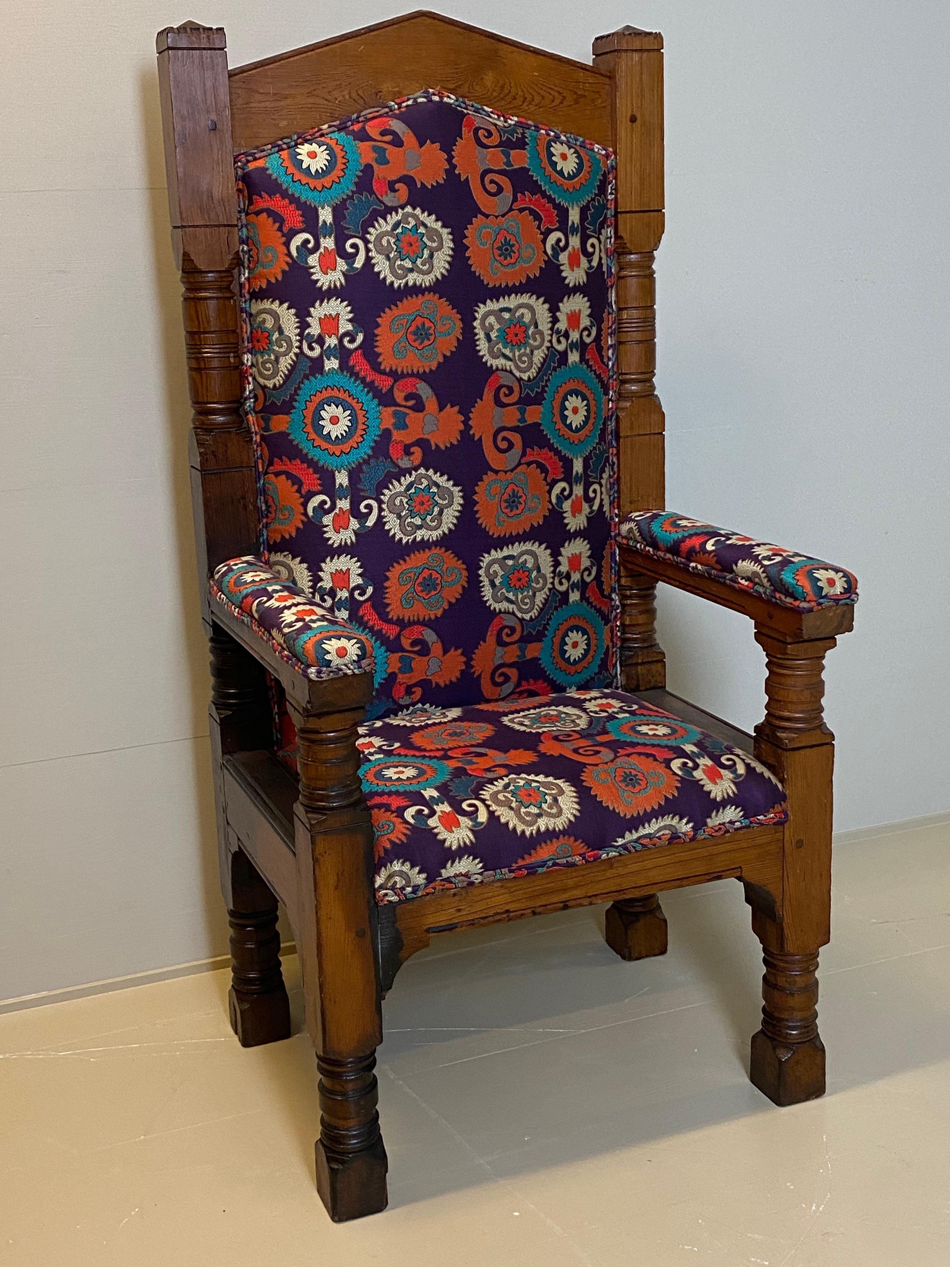 Antique English Free Macon Throne/Armchair in Pine, 19 th Century For Sale 4