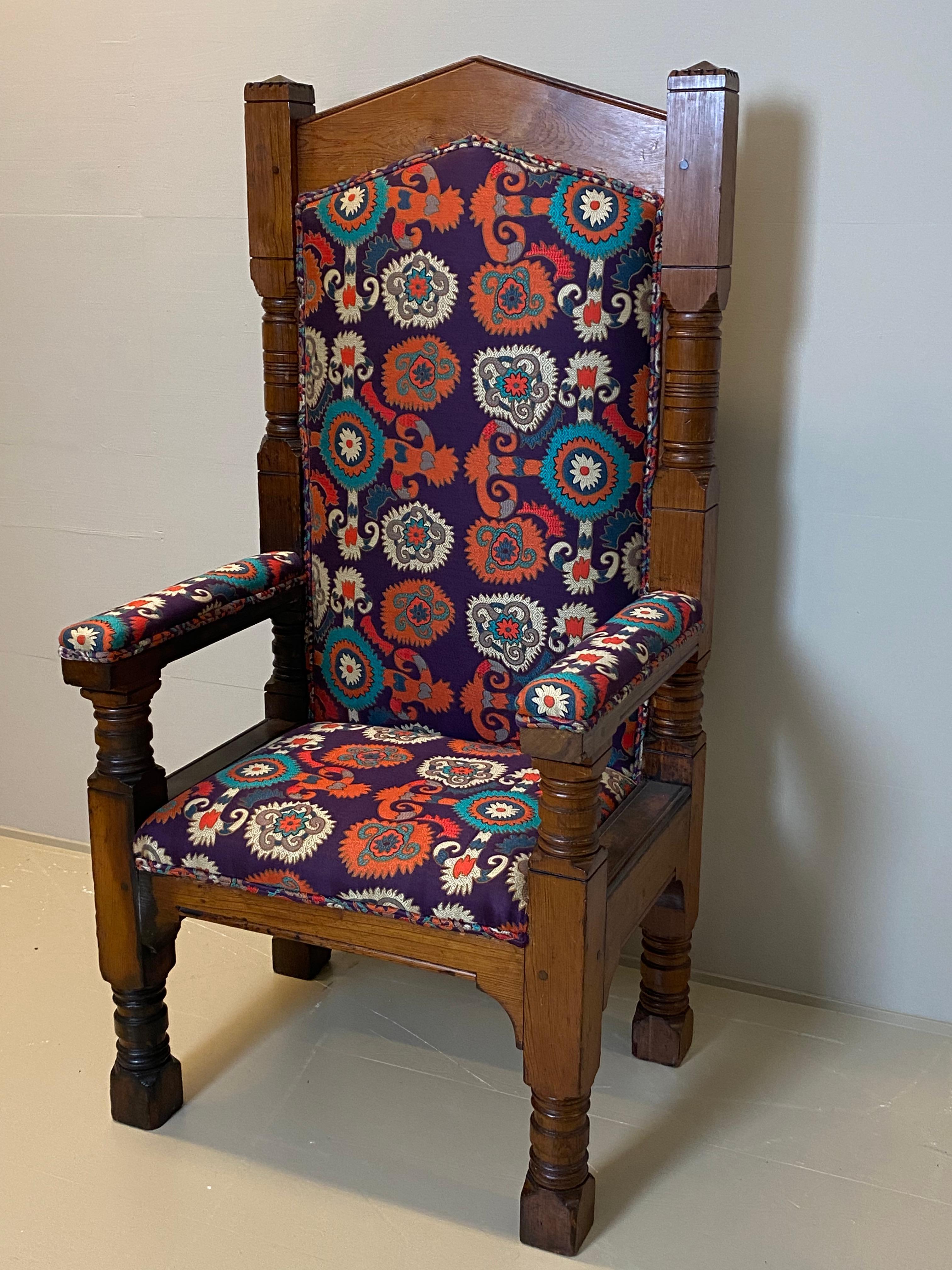 Antique English Free Macon Throne/Armchair in Pine, 19 th Century For Sale 5