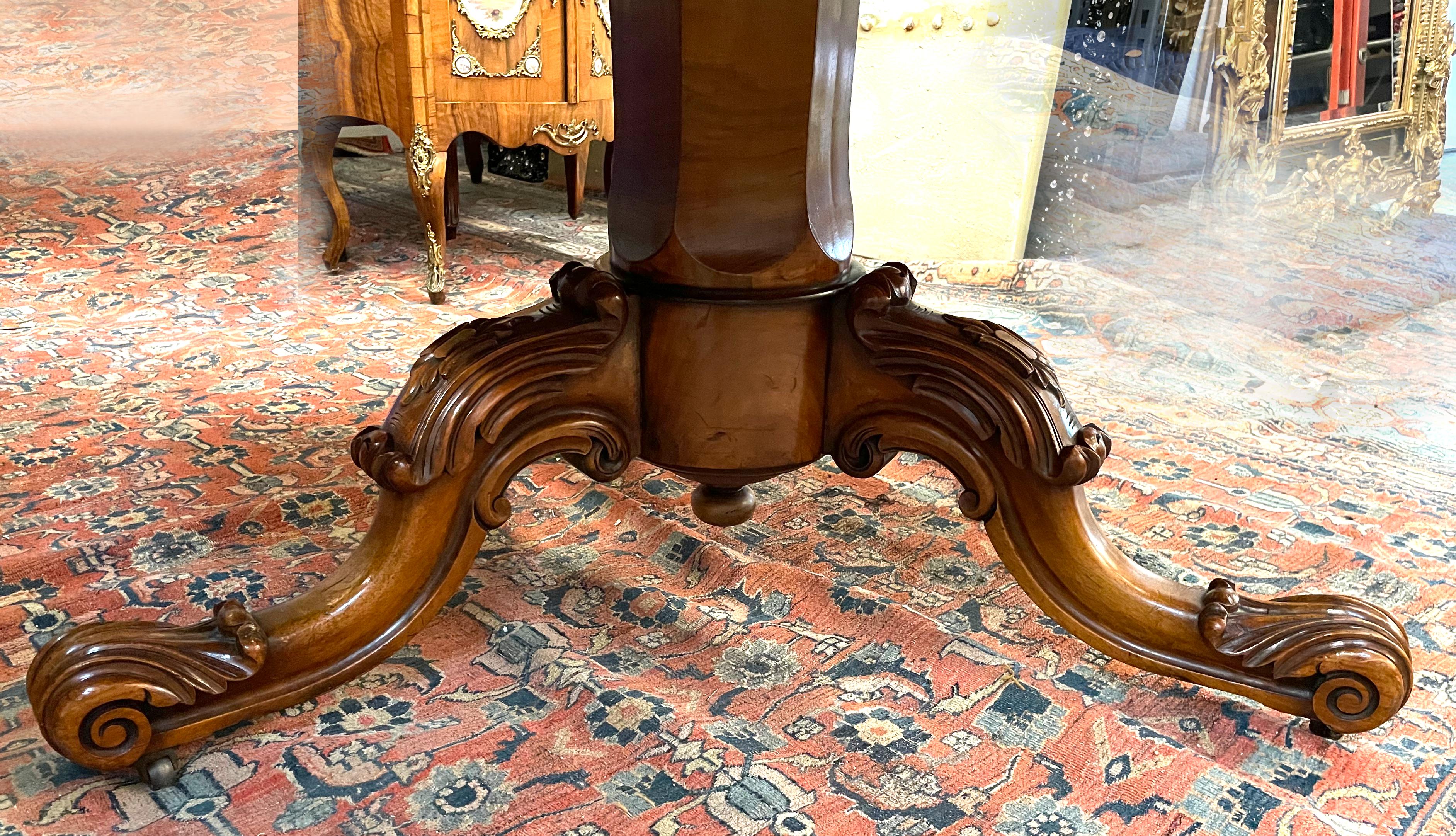 English Fruitwood Marquetry Walnut Tilt-Top Circular Breakfast Table For Sale 2