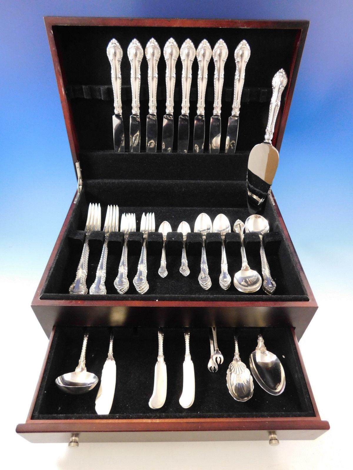 Stunning Dinner Size English Gadroon by Gorham sterling silver Flatware set, 62 pieces. This set includes:

8 Dinner Size Knives, 9 1/2
