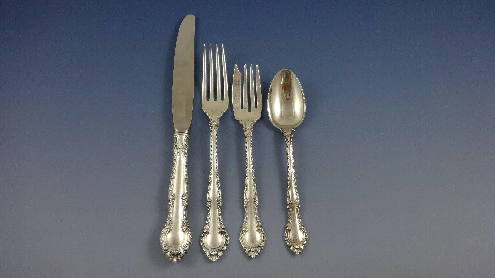 English Gadroon by Gorham Sterling Silver Flatware Set for 12 Service 82 Pieces In Excellent Condition For Sale In Big Bend, WI