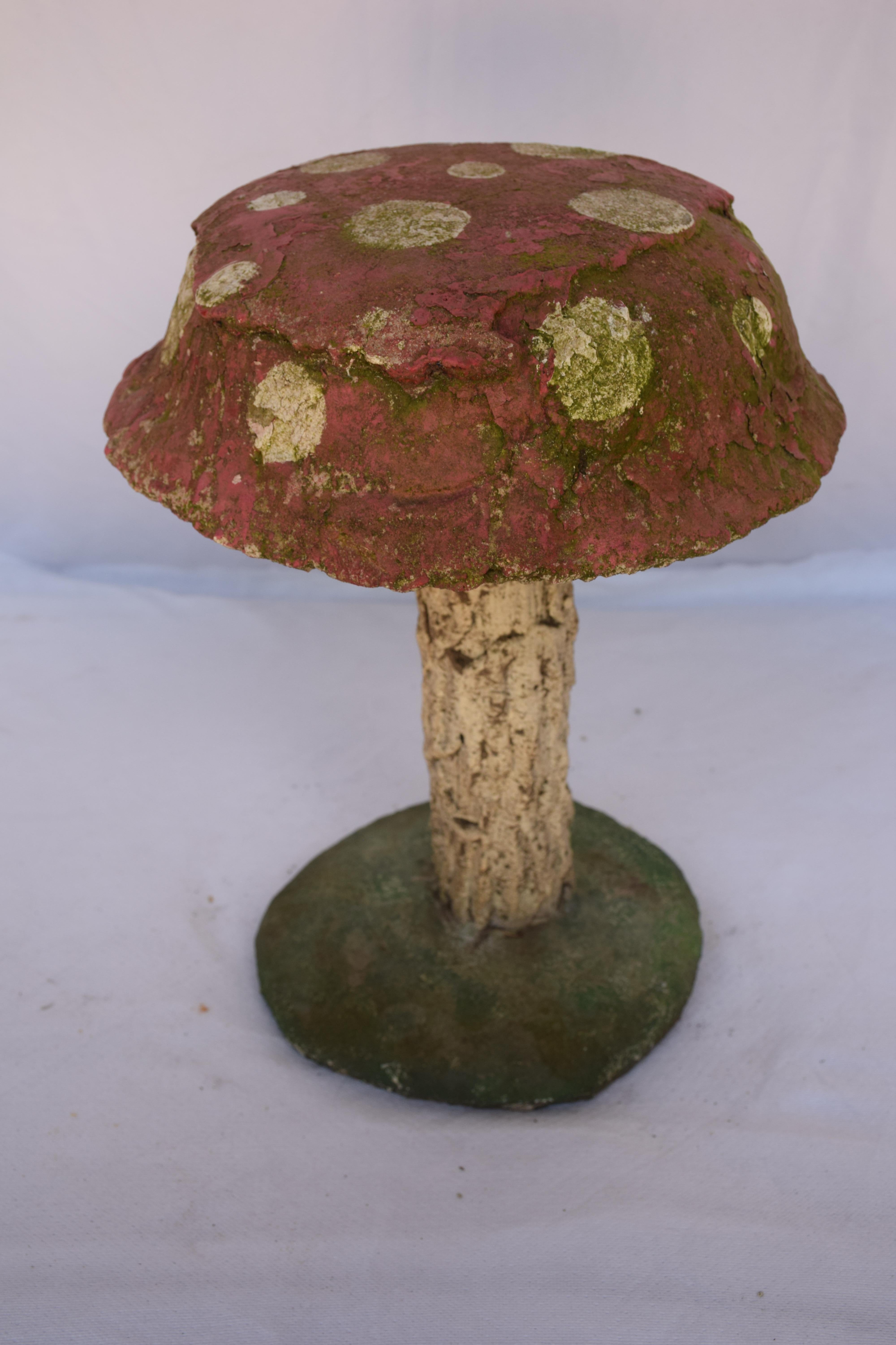 Metal English Garden Mushroom For Sale