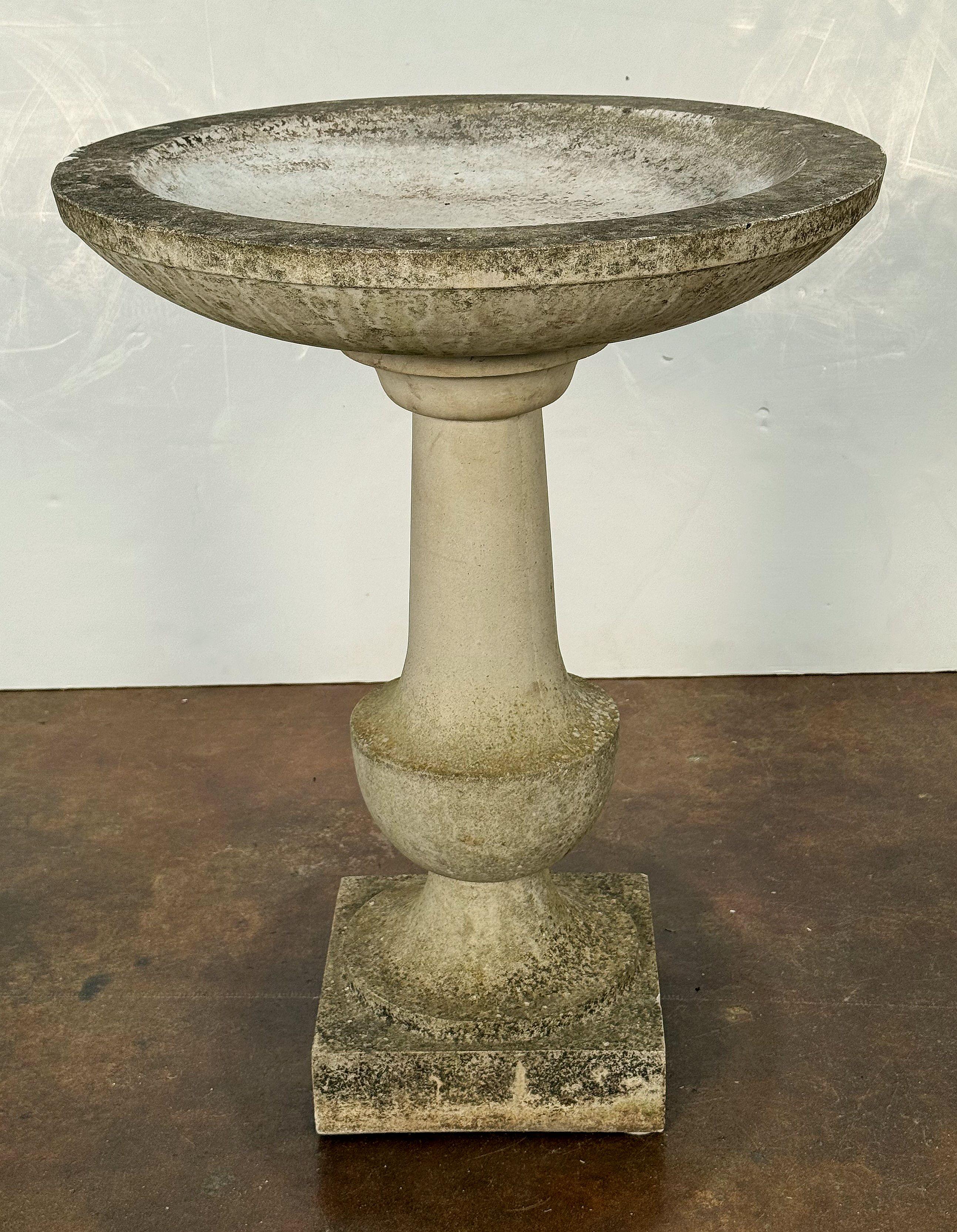 20th Century English Garden Stone Bird Bath with Baluster Column Base For Sale