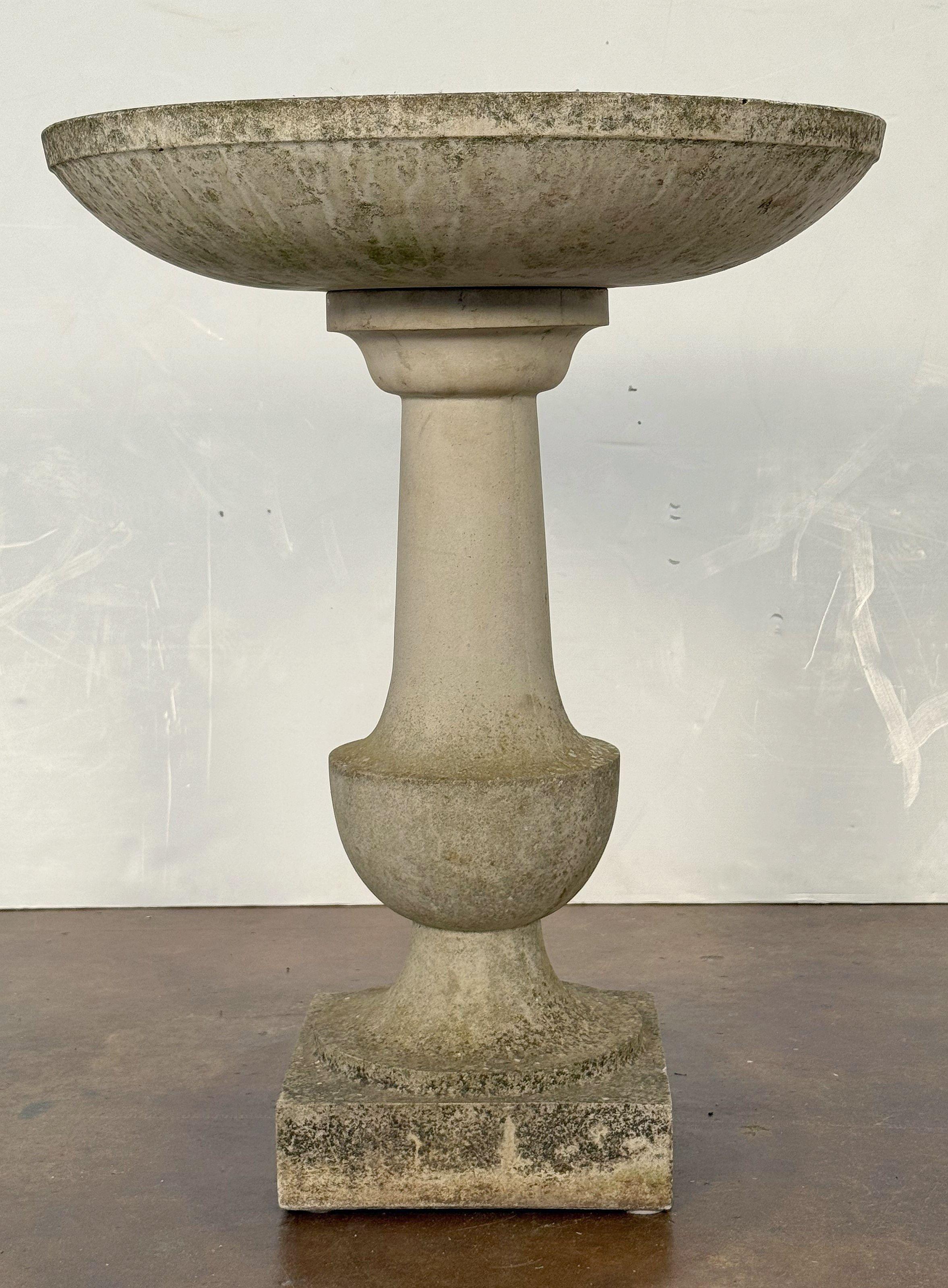 English Garden Stone Bird Bath with Baluster Column Base For Sale 1