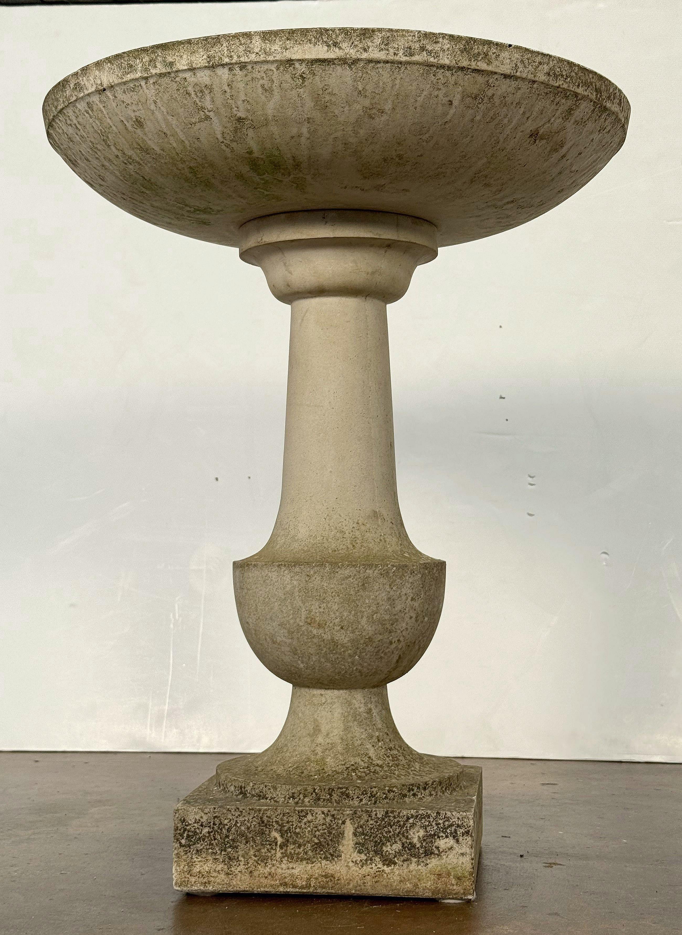 English Garden Stone Bird Bath with Baluster Column Base For Sale 2
