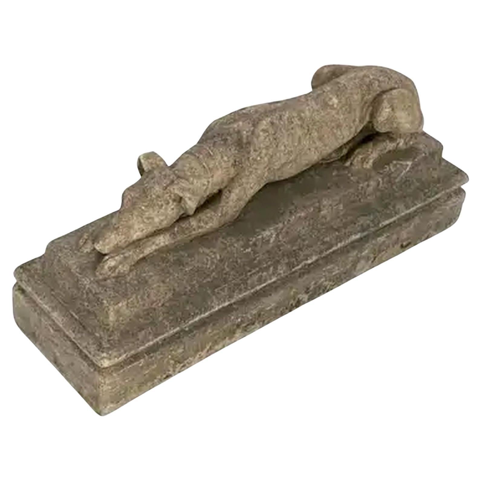 Lebrel o Whippet Inglés de Jardín de Piedra