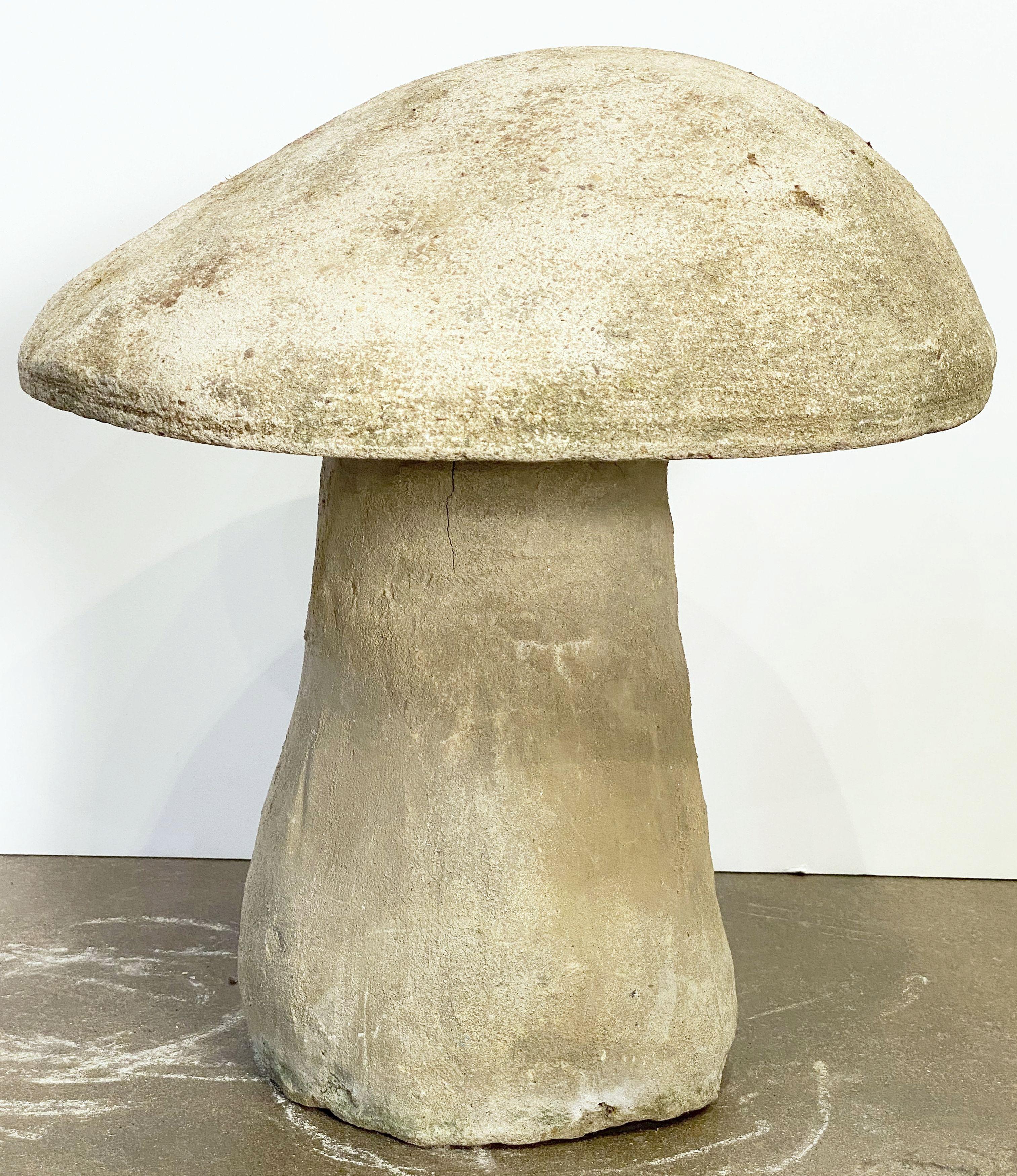 English Garden Stone Mushroom (H 16 1/4) 4