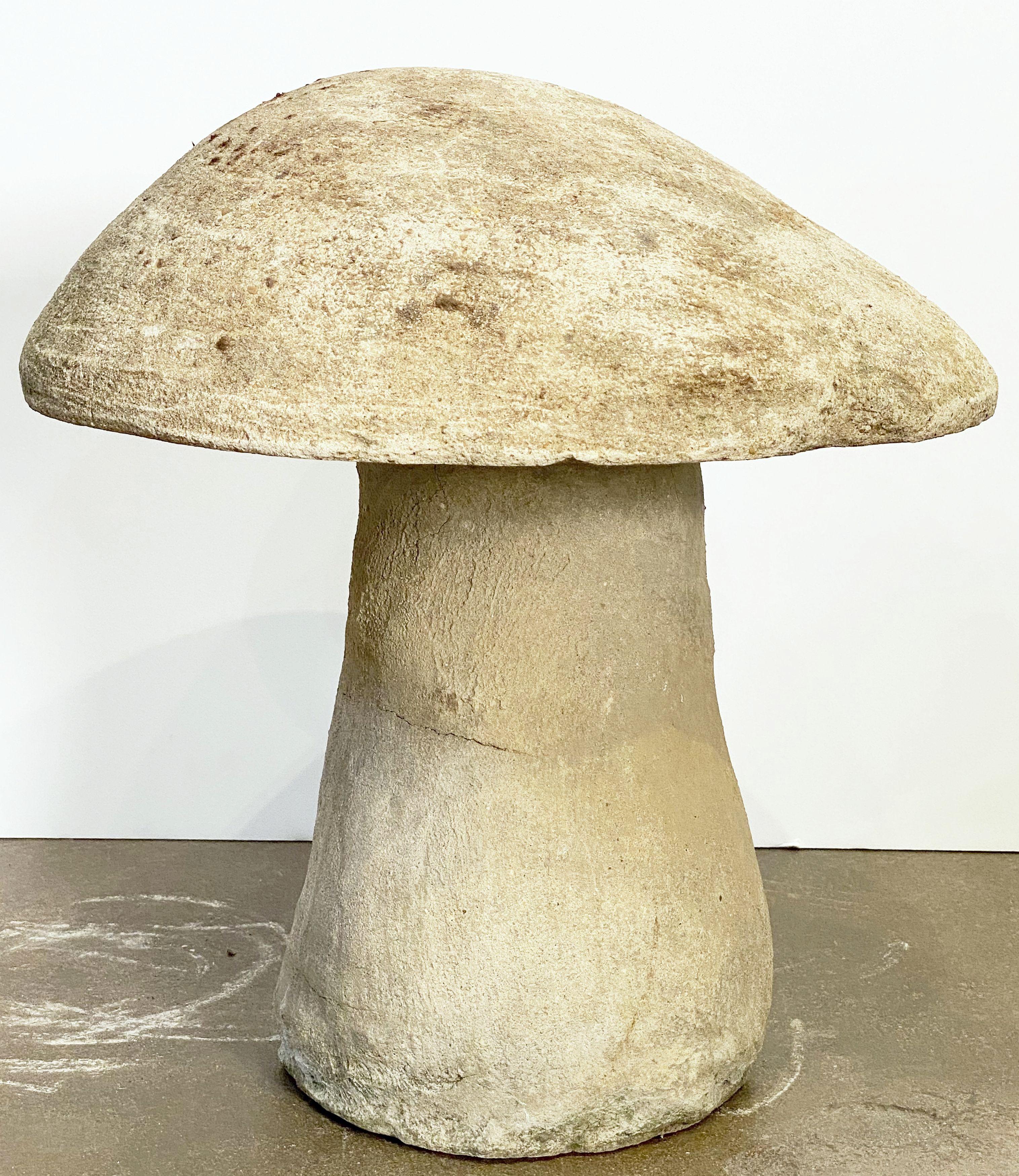 English Garden Stone Mushroom (H 16 1/4) 7