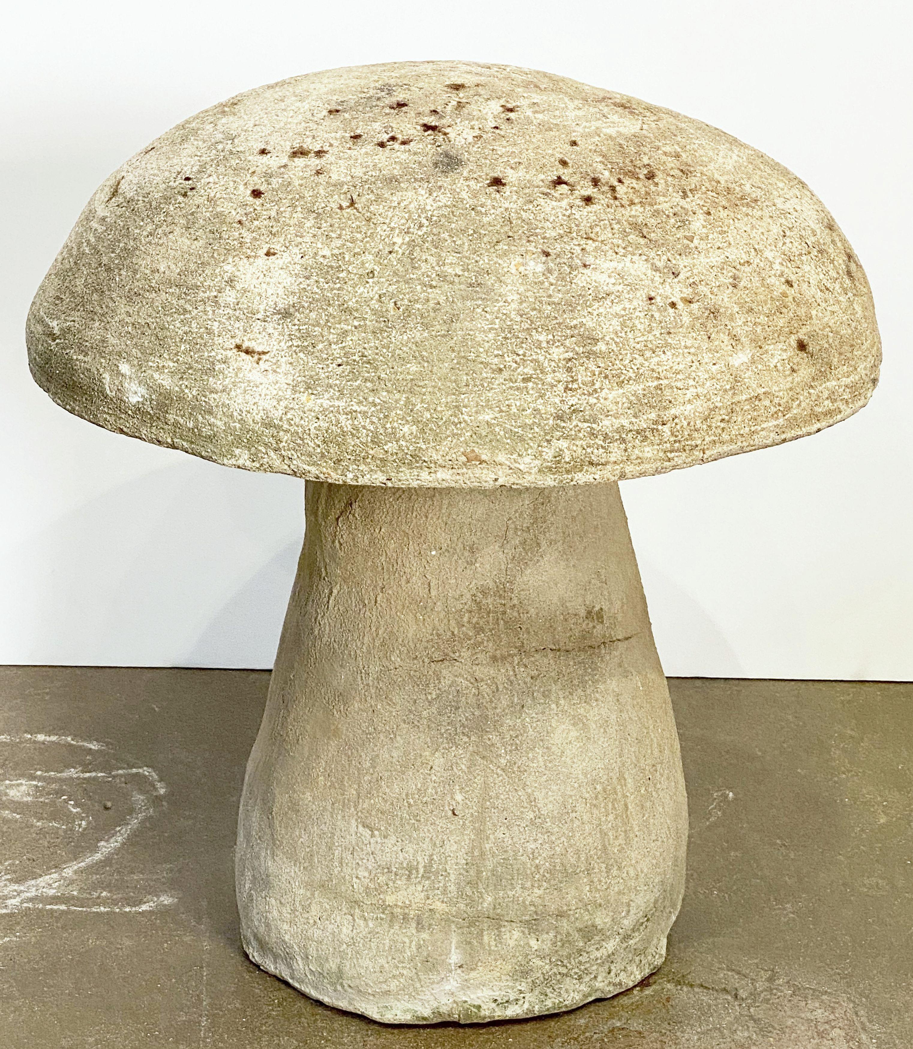 A handsome English garden stone feature of composition stone, featuring a well-modeled toadstool or mushroom (16 1/4 inches height).

With removable top and base for easy shipping. 

Other sizes available.
