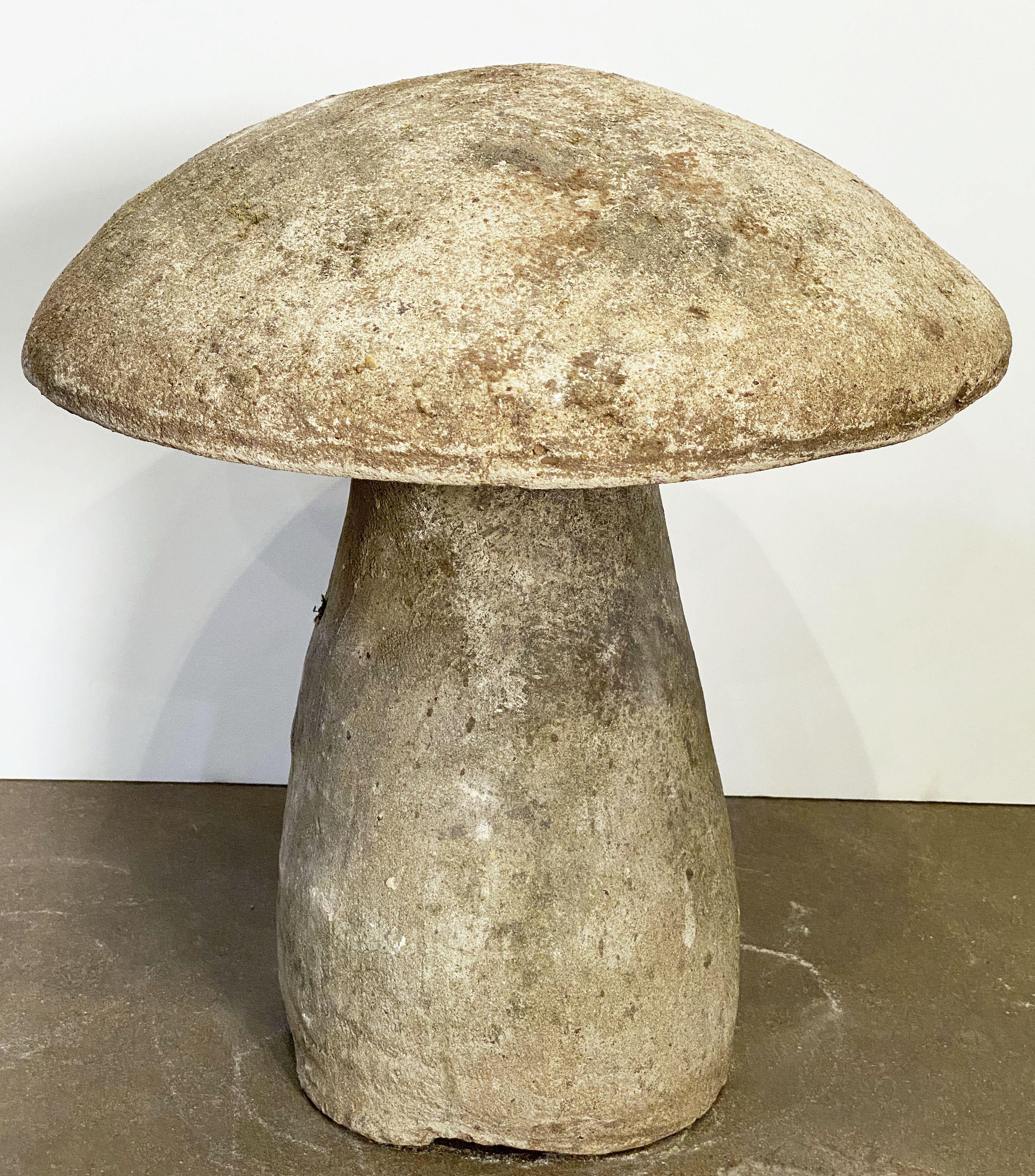 English Garden Stone Mushroom (H 16 3/4) 9