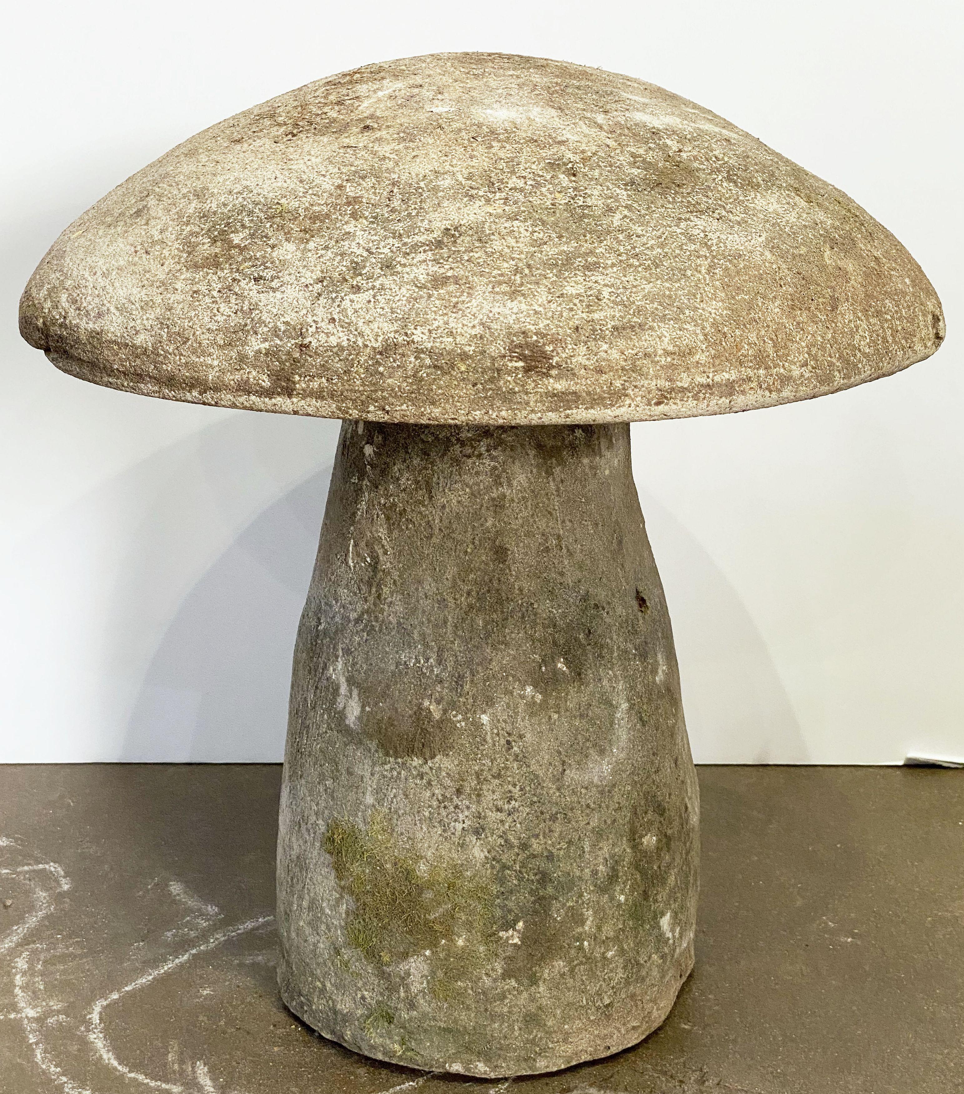 English Garden Stone Mushroom (H 16 3/4) 2