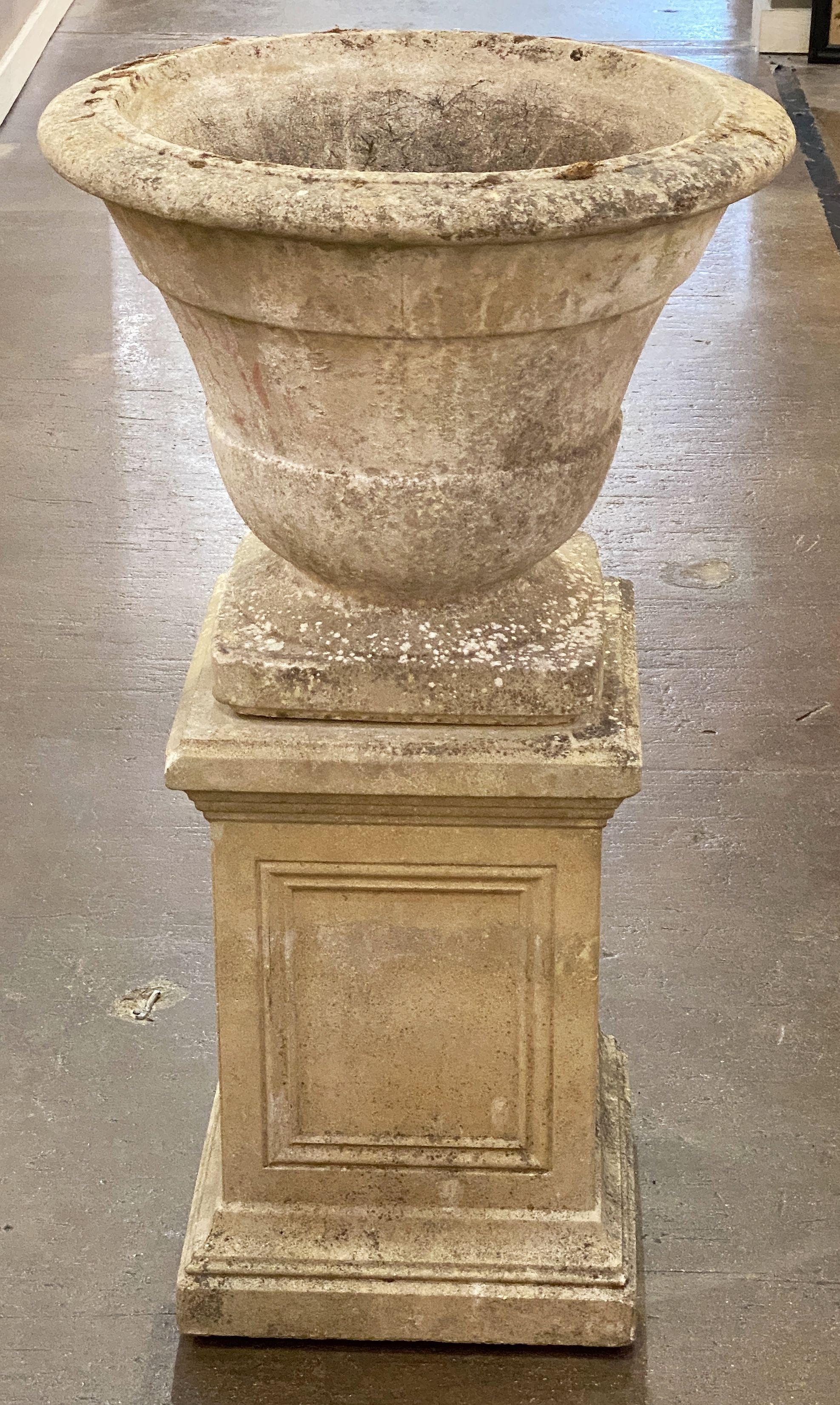 English Garden Stone Urn or Planter Pot on Square Plinth Base In Good Condition In Austin, TX