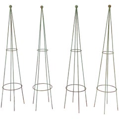 Englische Gartenspaliere Obelisken aus lackiertem Eisen:: 'Individuell bepreist'