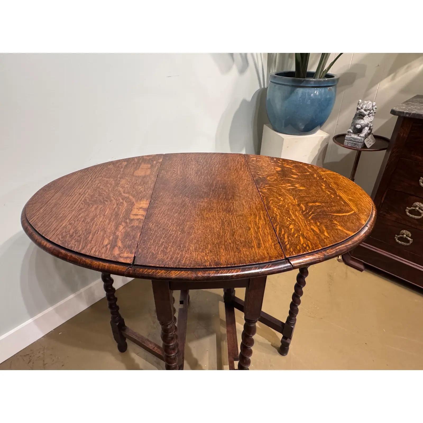 Wood English Gate Leg Table For Sale