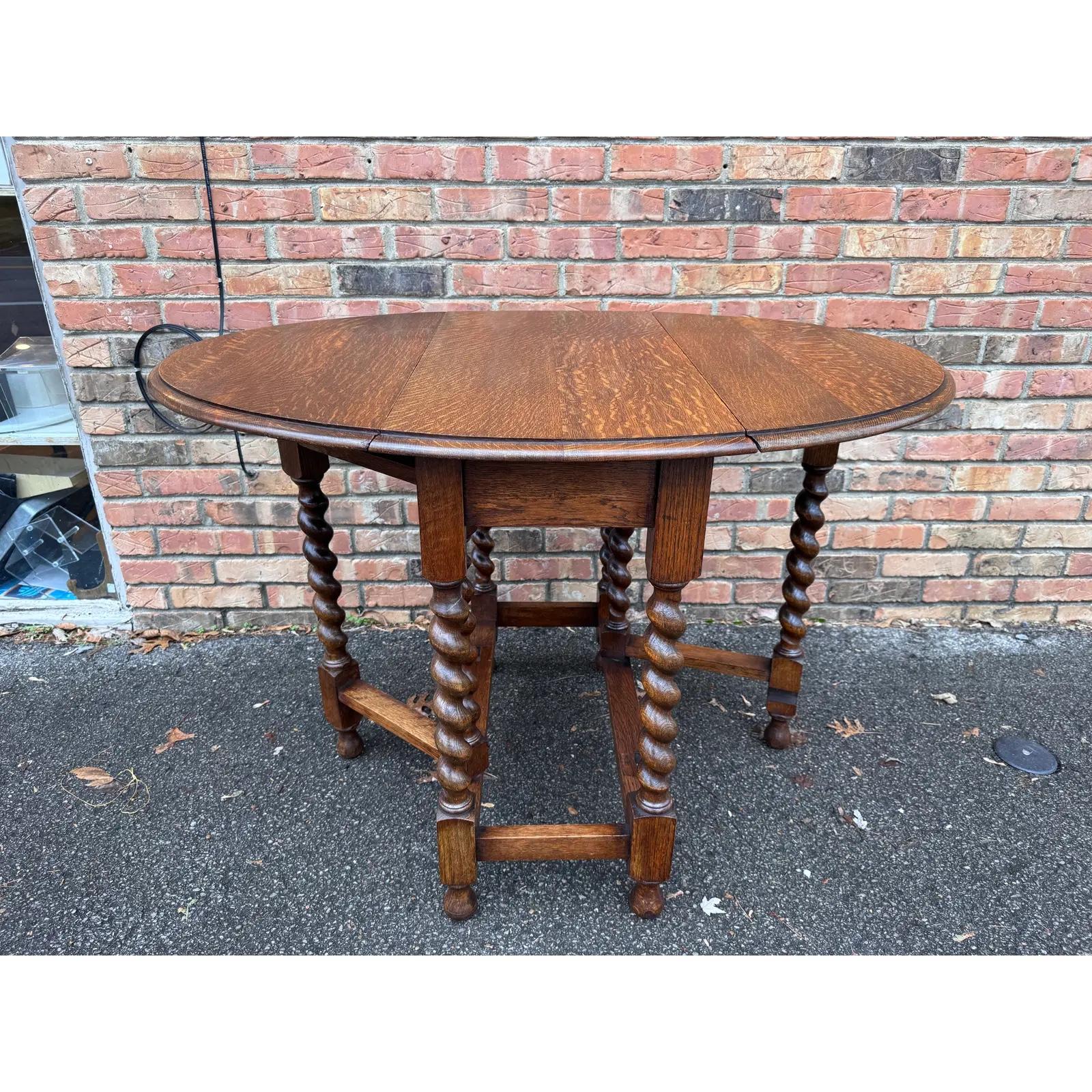 Wood English Gate Leg Table For Sale