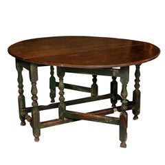 English George I Period Oak Gate Leg Drop Leaf Table, circa 1720