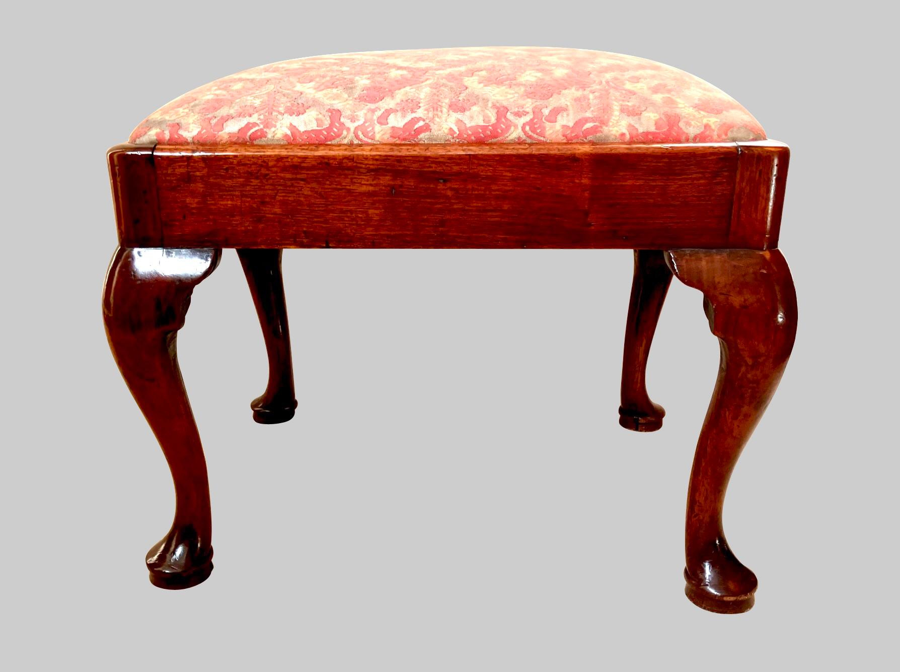 English George I Period Small Bench Now Upholstered in Fortuny Fabric  In Good Condition For Sale In San Francisco, CA