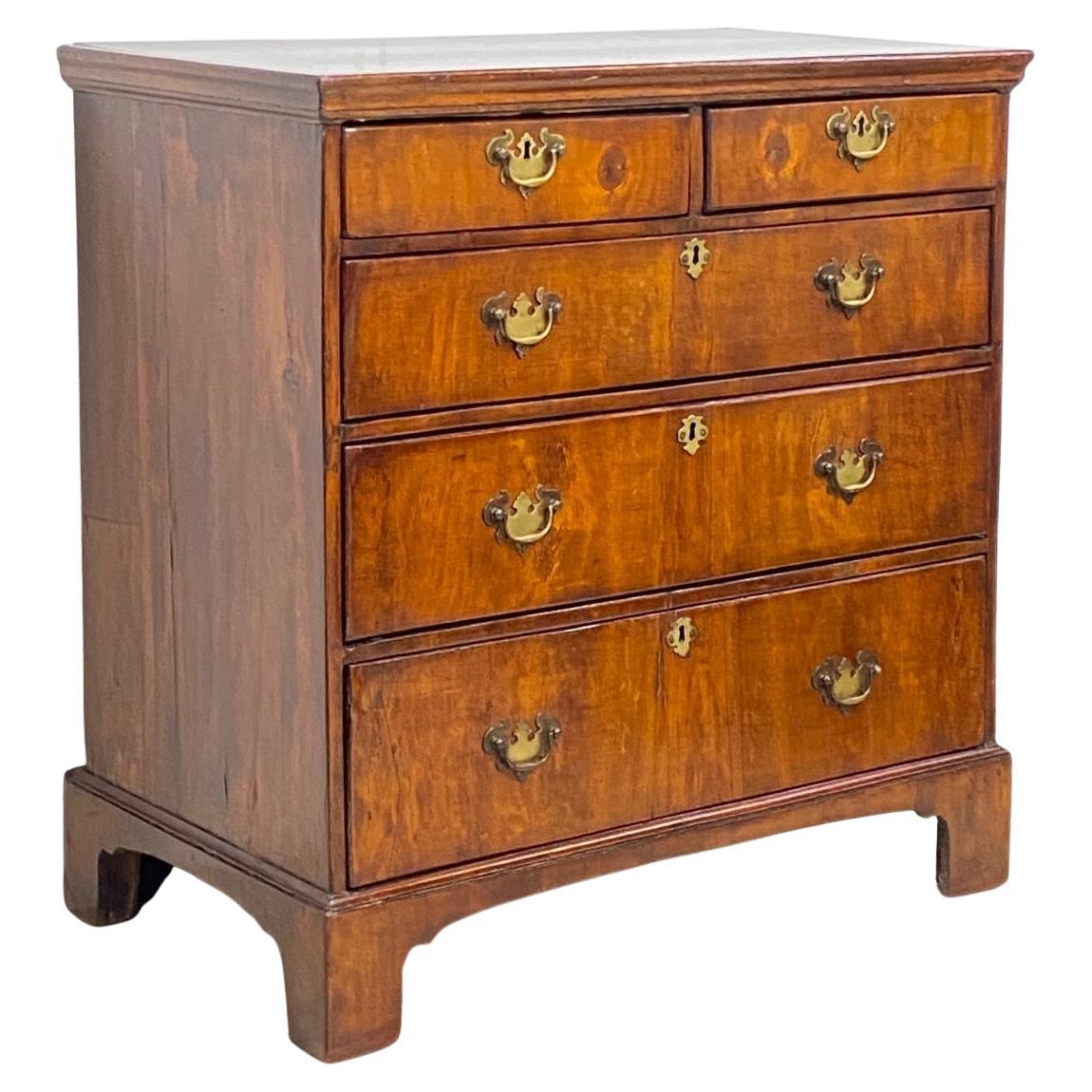 English George I Walnut Chest of Drawers, 18th Century
