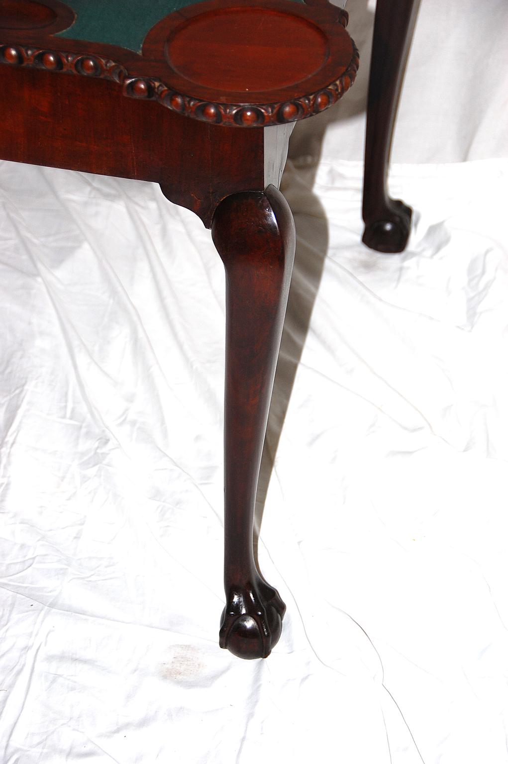 English George II Chippendale Mahogany Card Table Telescoping System for Opening 1