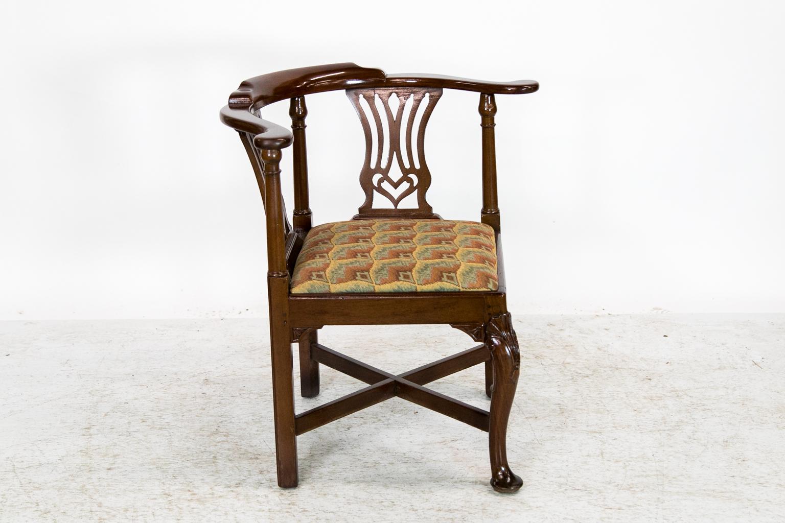 English George II Corner Chair In Good Condition For Sale In Wilson, NC