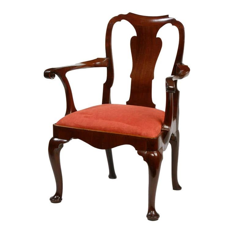 English George II mahogany armchair For Sale