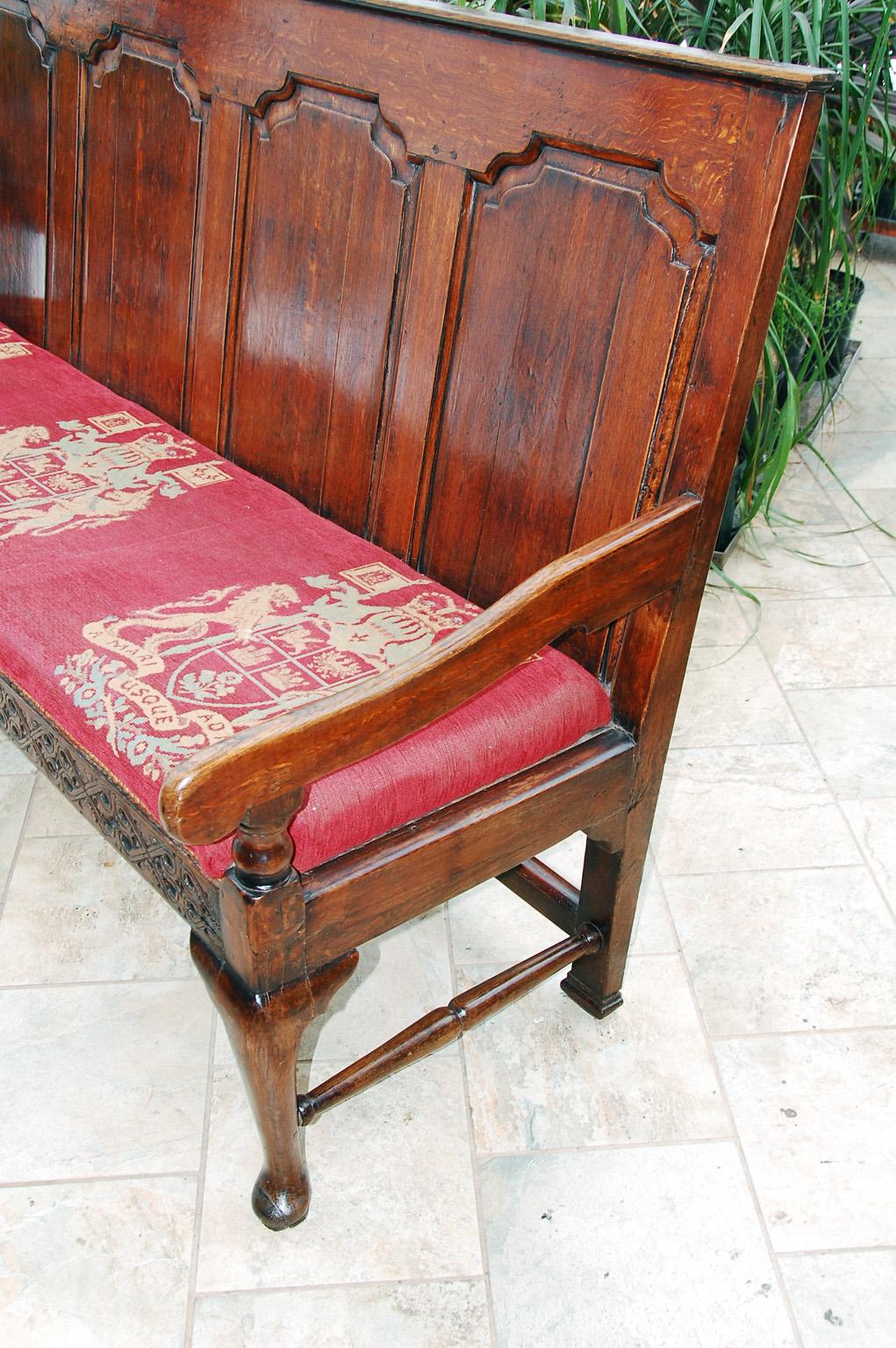 18th Century English George II Oak Settle with Paneled Back, Carved Front Rail, Cabriole Legs