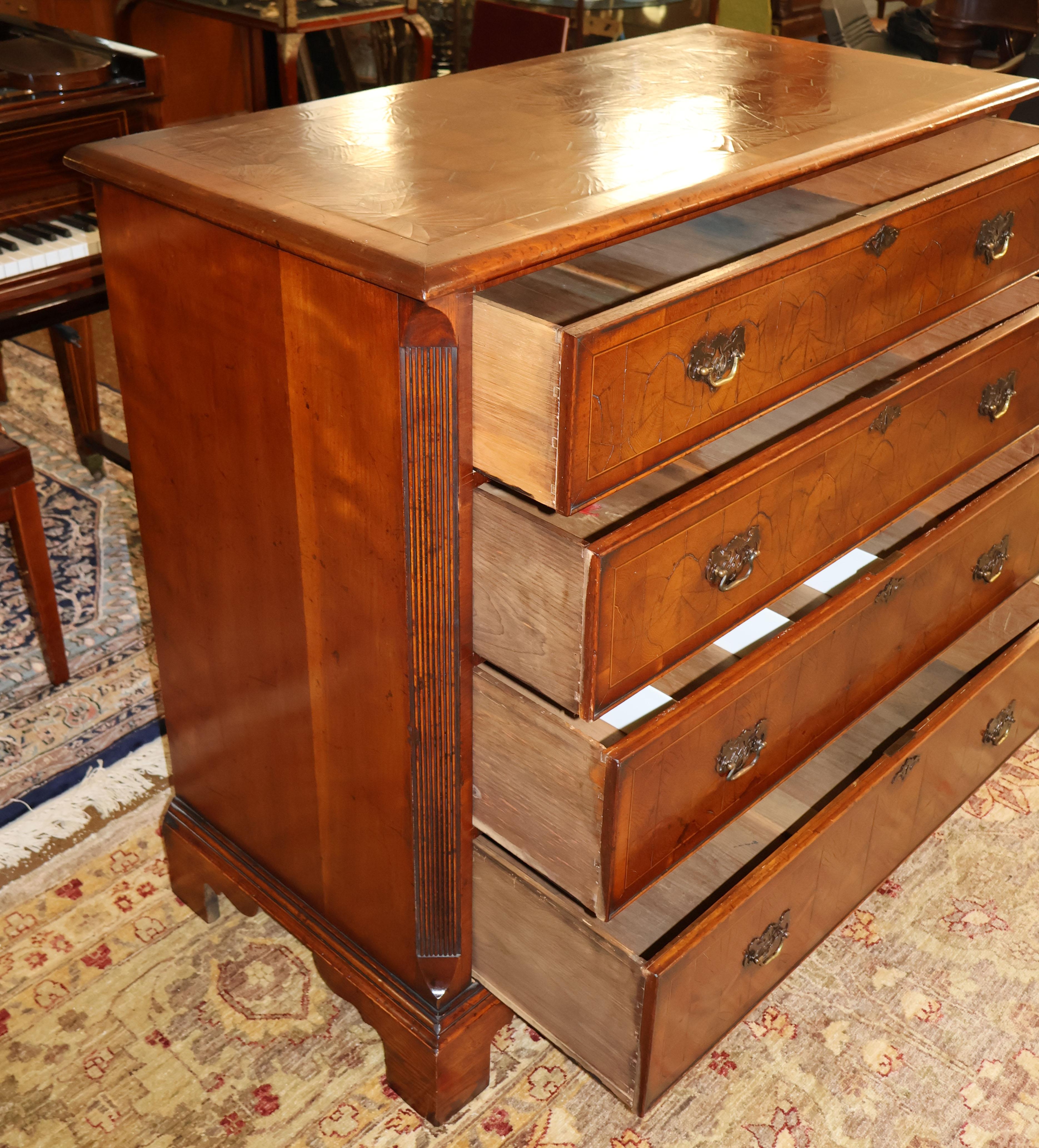 English George II Style Burled Oysterwood Dresser Chest of Drawers For Sale 1