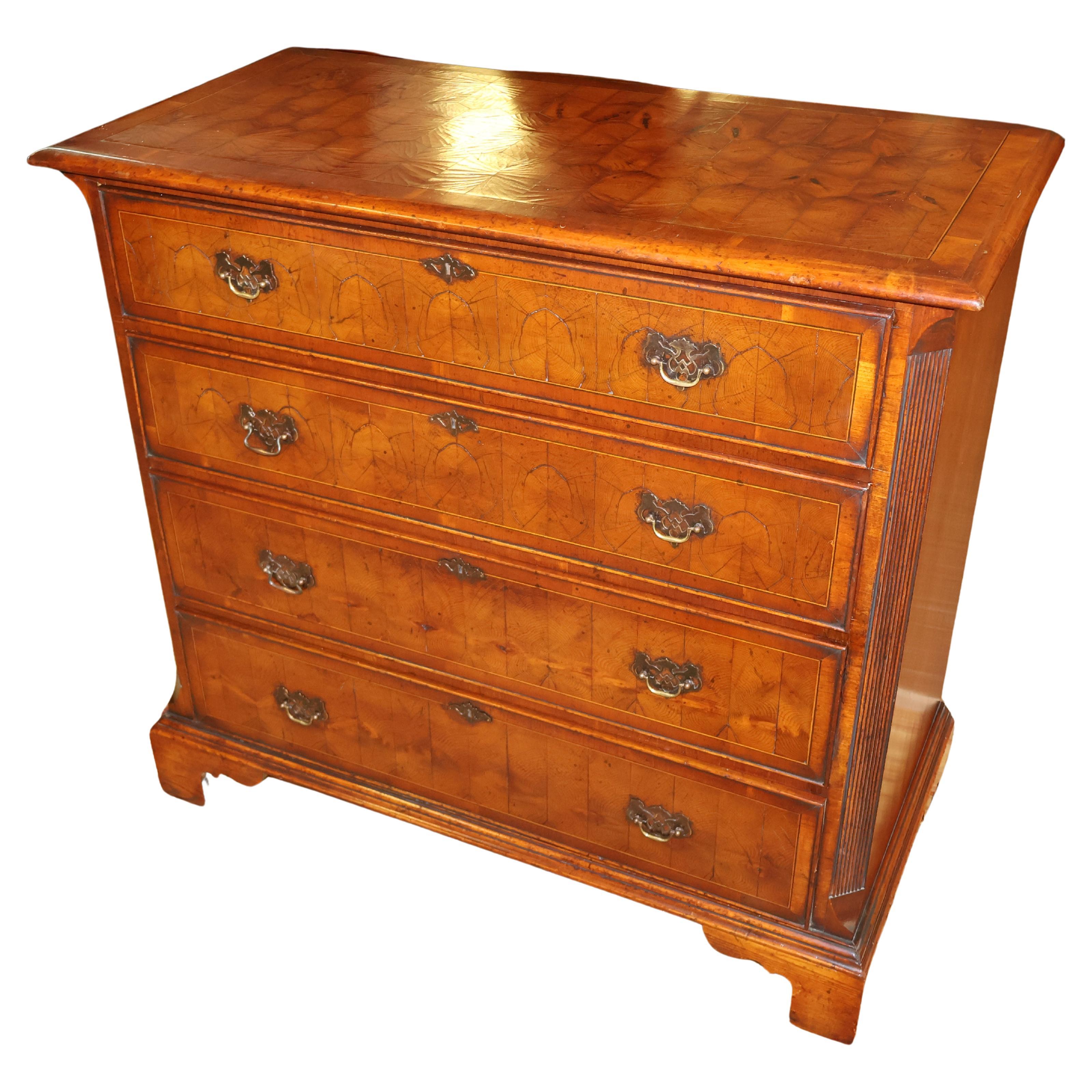 English George II Style Burled Oysterwood Dresser Chest of Drawers For Sale