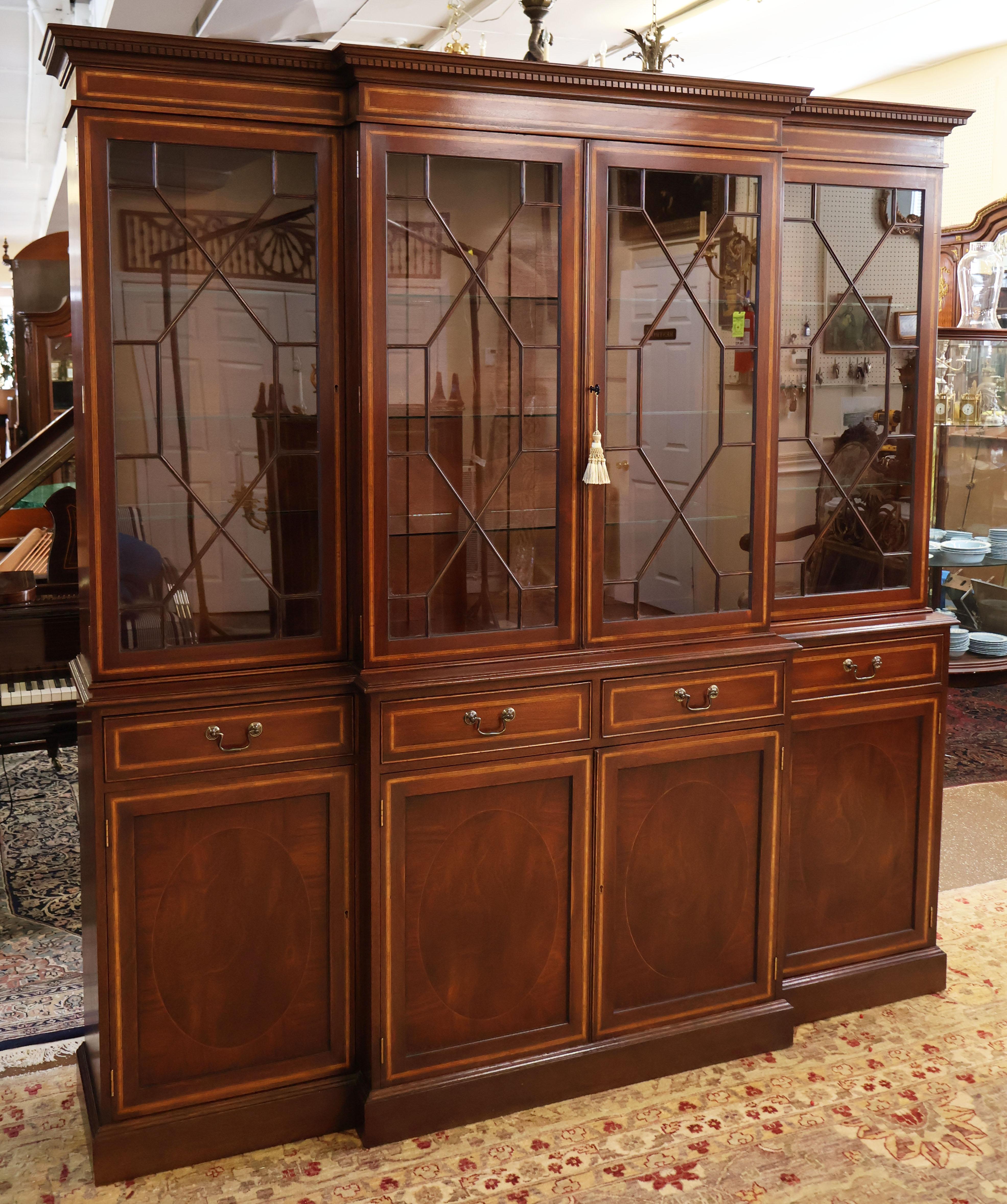 English George II Style Mahogany Inlaid Bookcase Breakfront In Good Condition For Sale In Long Branch, NJ