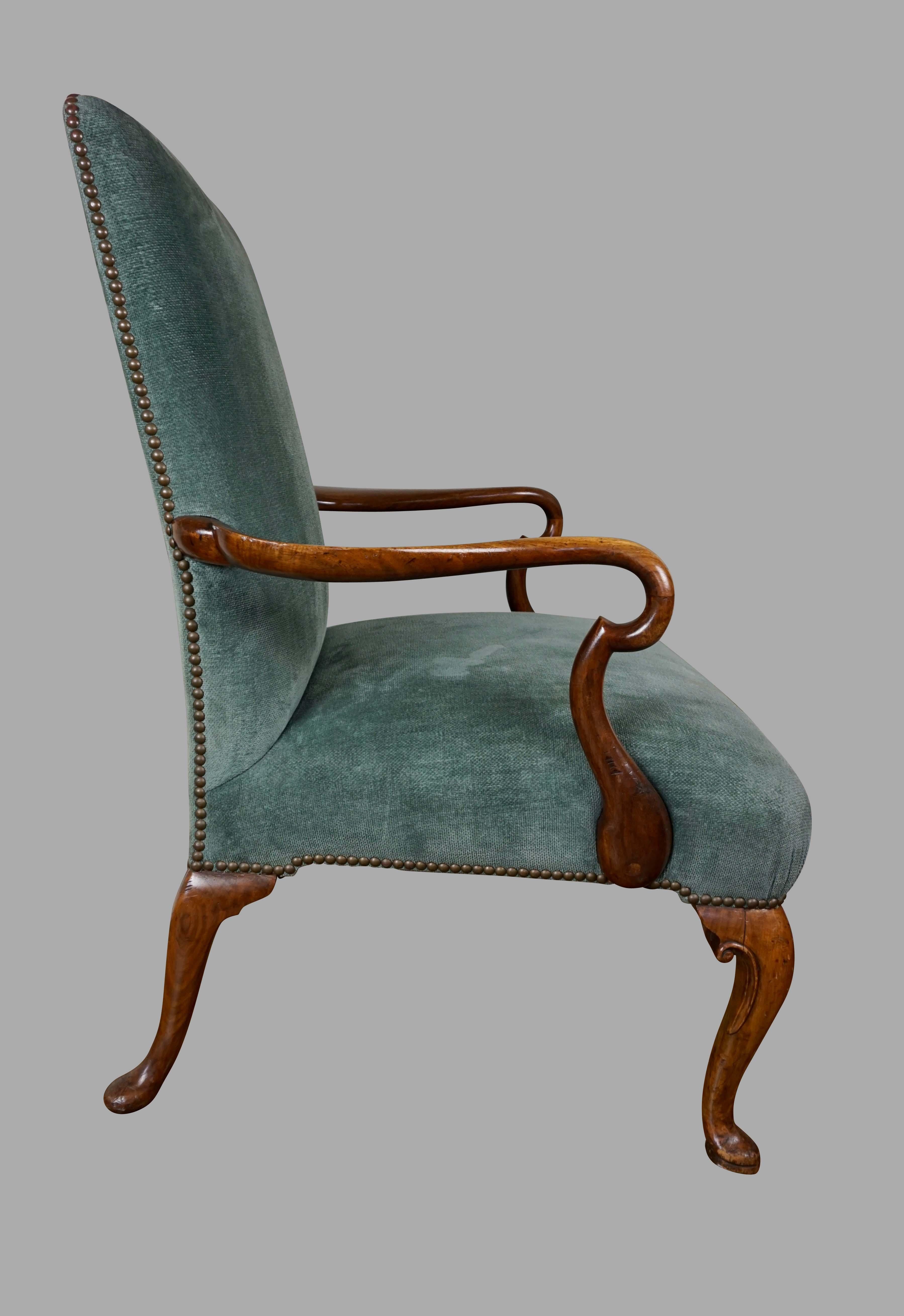 English George II Style Mahogany Open Armchair In Good Condition In San Francisco, CA