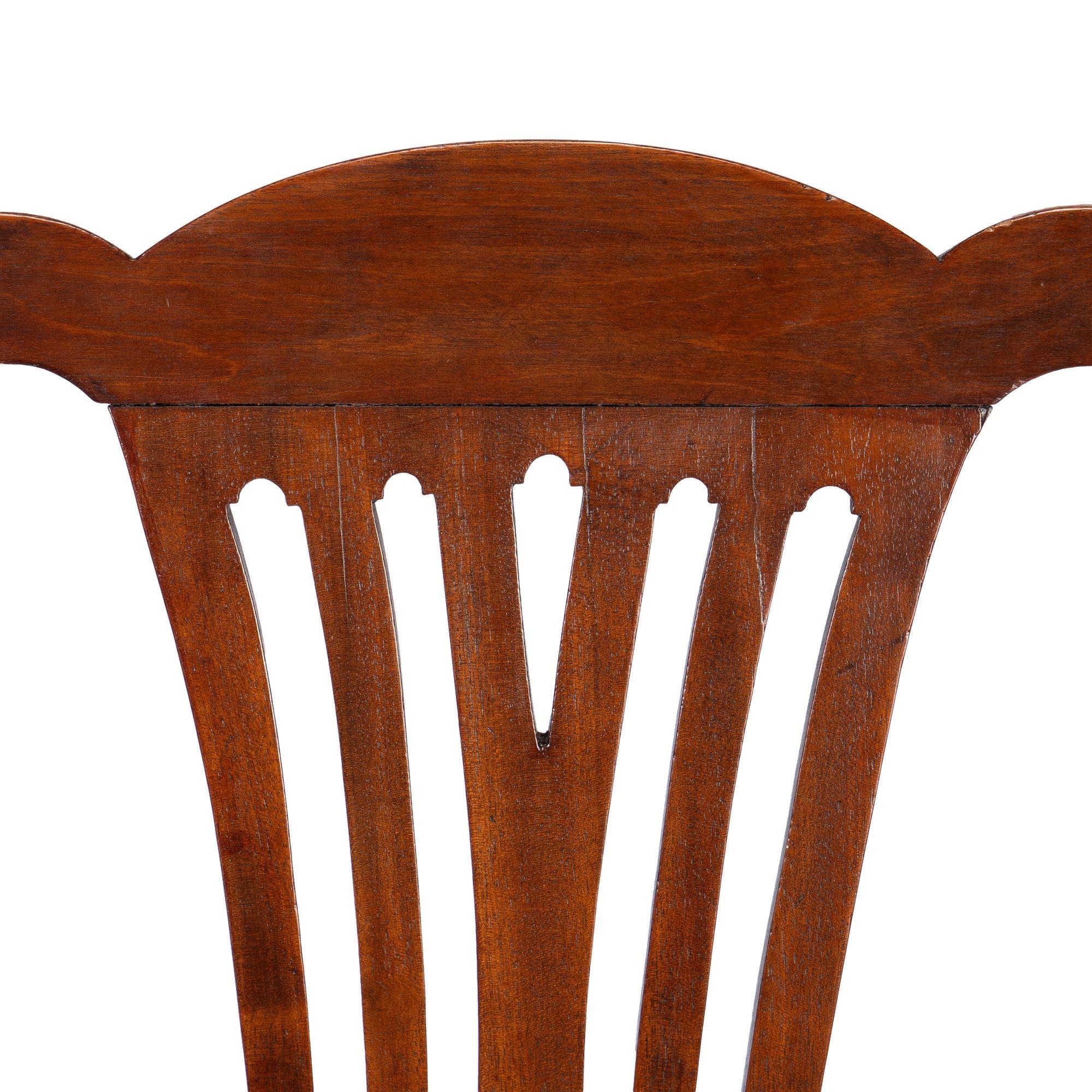 Englischer Sessel aus Nussbaumholz im George-II-Stil mit gepolstertem Sessel ohne Armlehne, um 1740 im Angebot 6