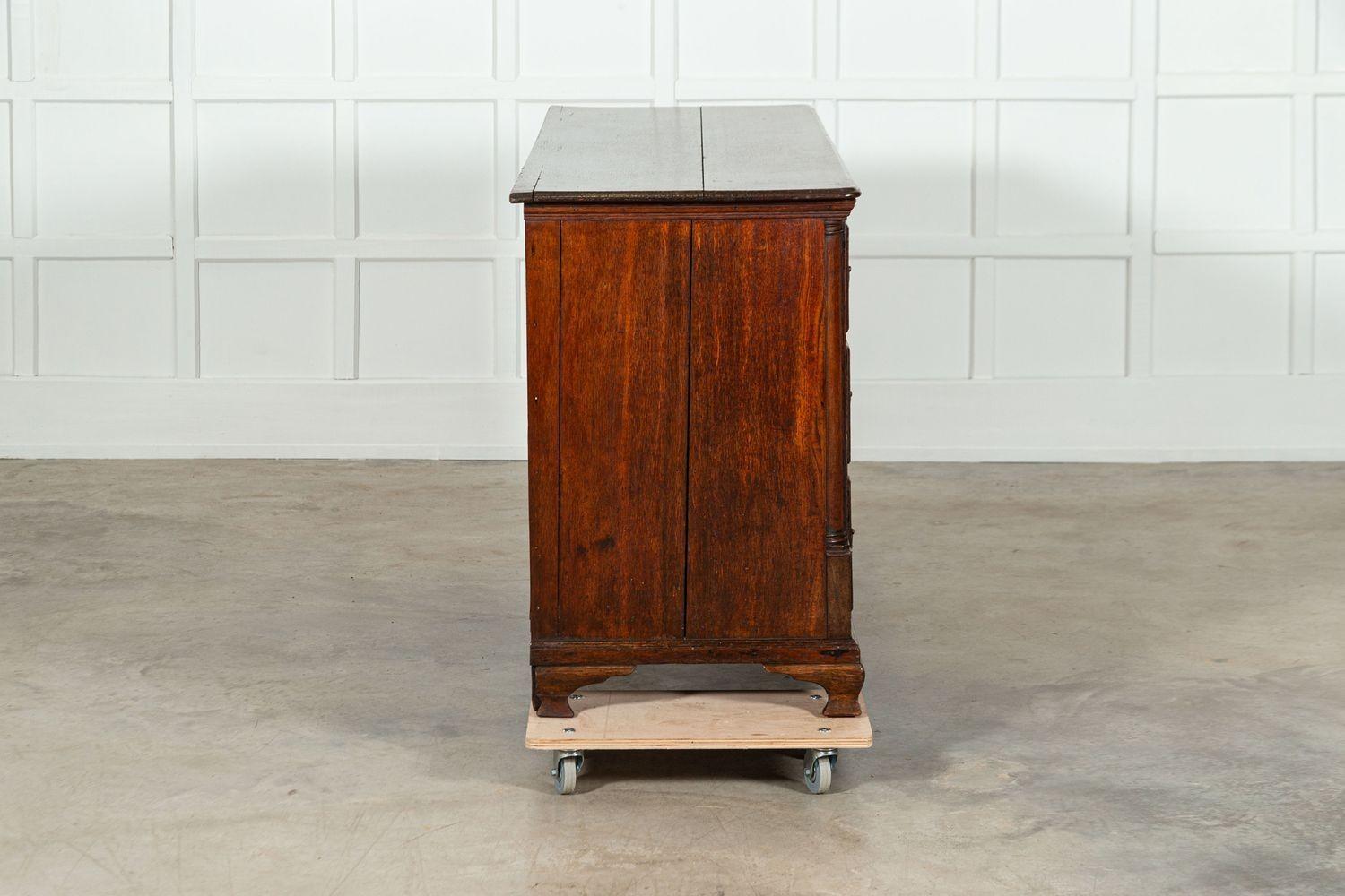 Cassapanca in Oak inglese di Giorgio III del XVIII secolo in vendita 5