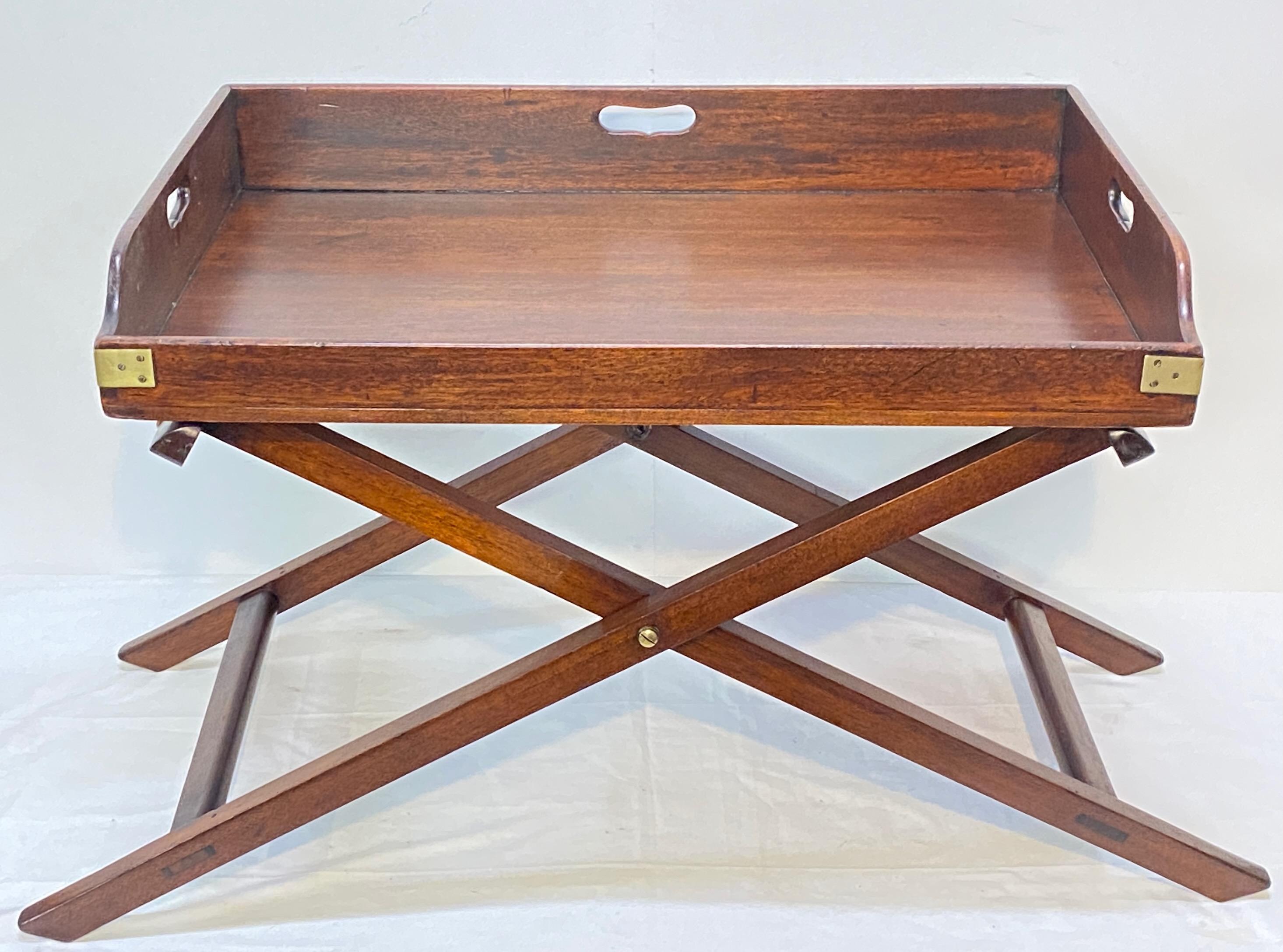 English George III Butlers Mahogany Tray Table Coffee Table, 19th Century In Good Condition In San Francisco, CA
