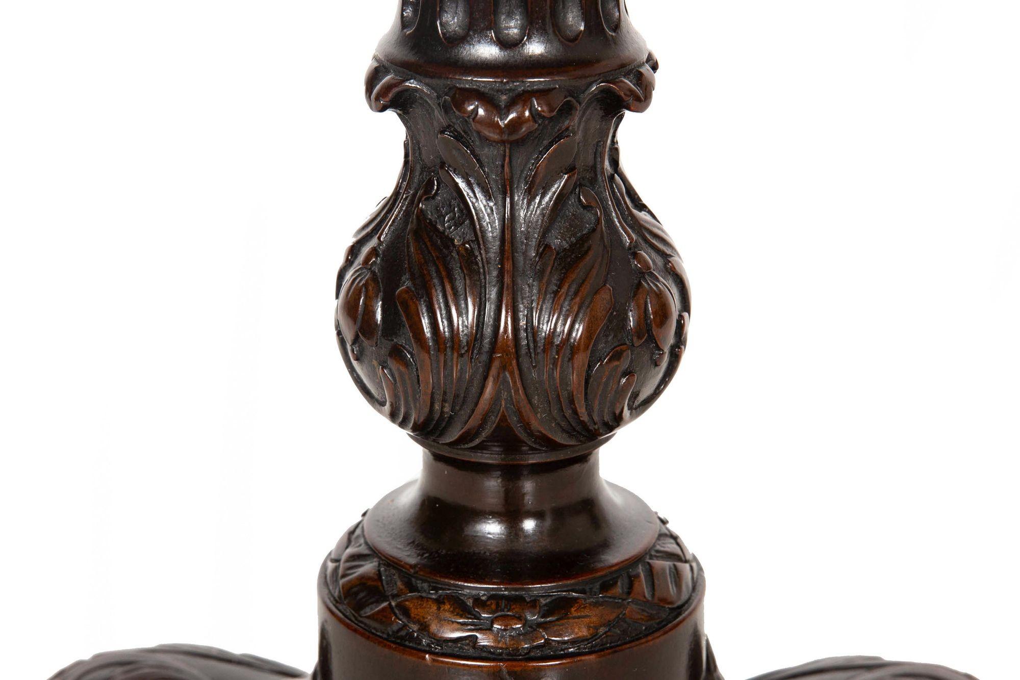 English George III Carved Mahogany Pie Crust Tilt Top Table ca. 1780 For Sale 7