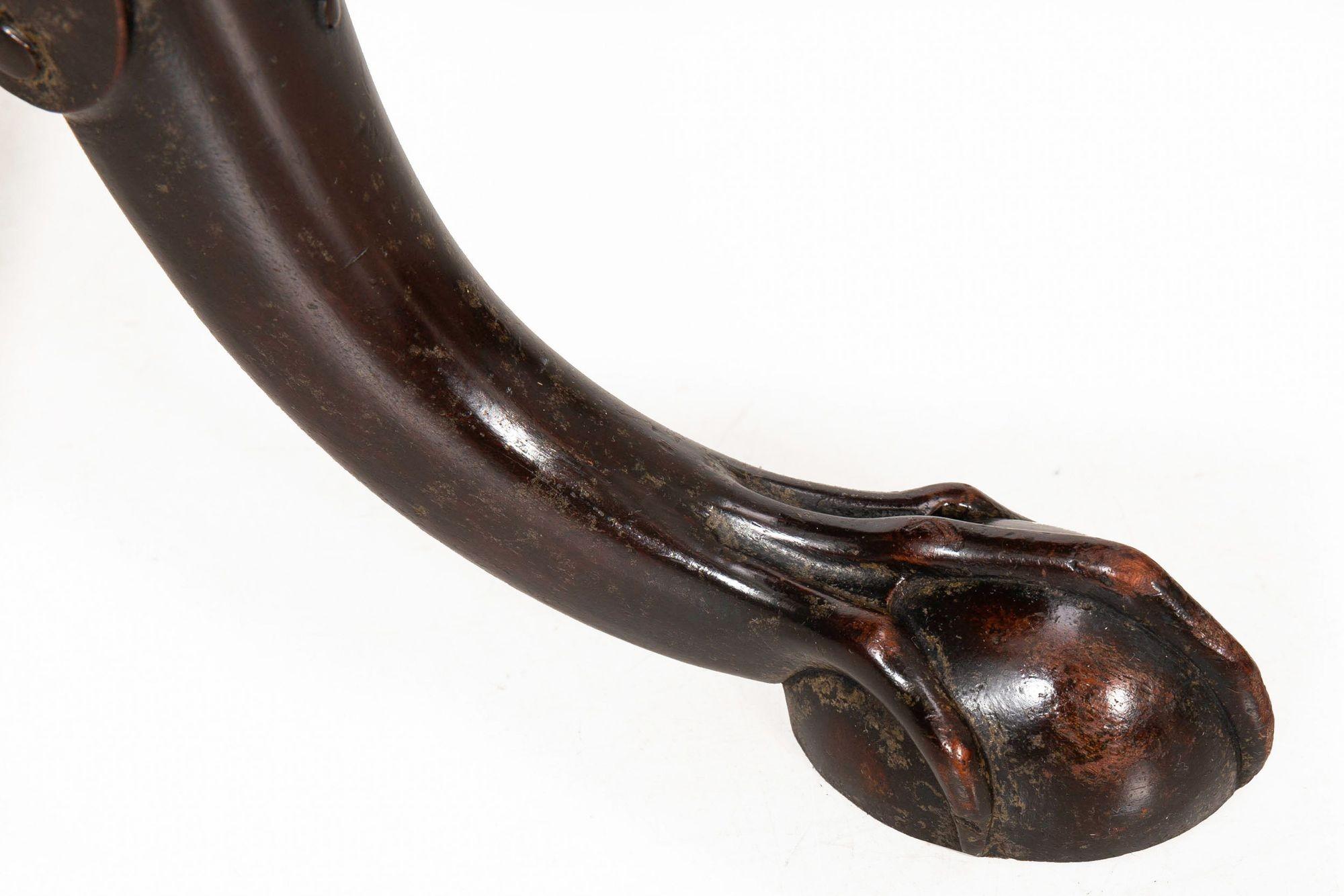 English George III Carved Mahogany Pie Crust Tilt Top Table ca. 1780 For Sale 9